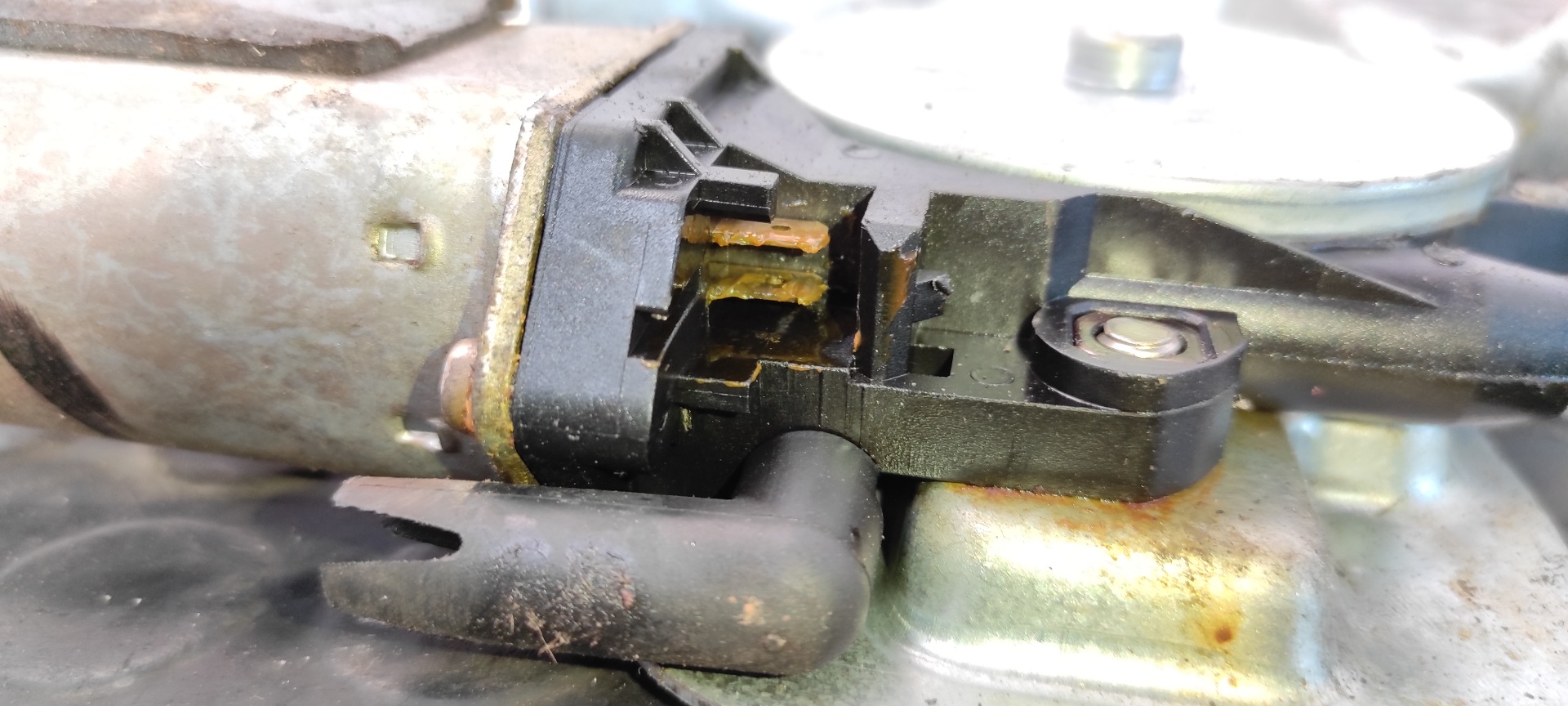 ELEVALUNAS TRASERO IZQUIERDO LAND ROVER DISCOVERY (LT) - vista 5