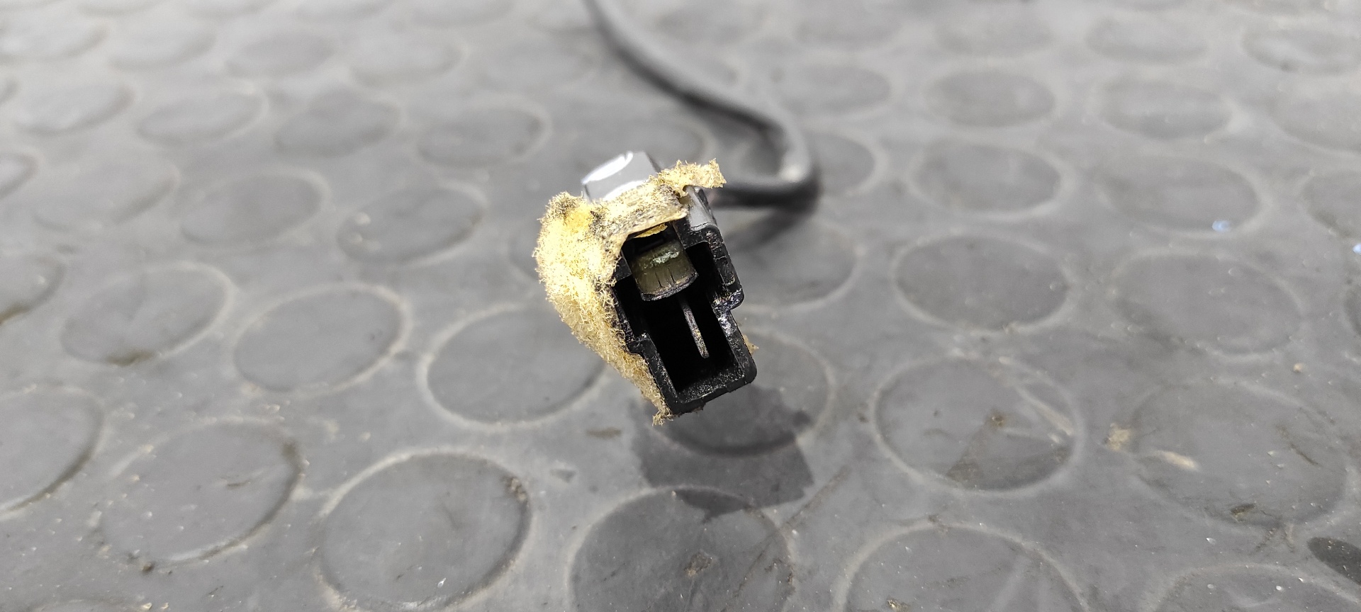 CERRADURA PUERTA DELANTERA DERECHA TATA GRAND SAFARI - vista 3