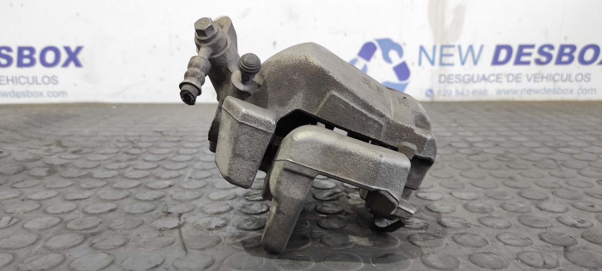 PINZA DE FRENO DELANTERA DERECHA PEUGEOT 3008 - vista 5