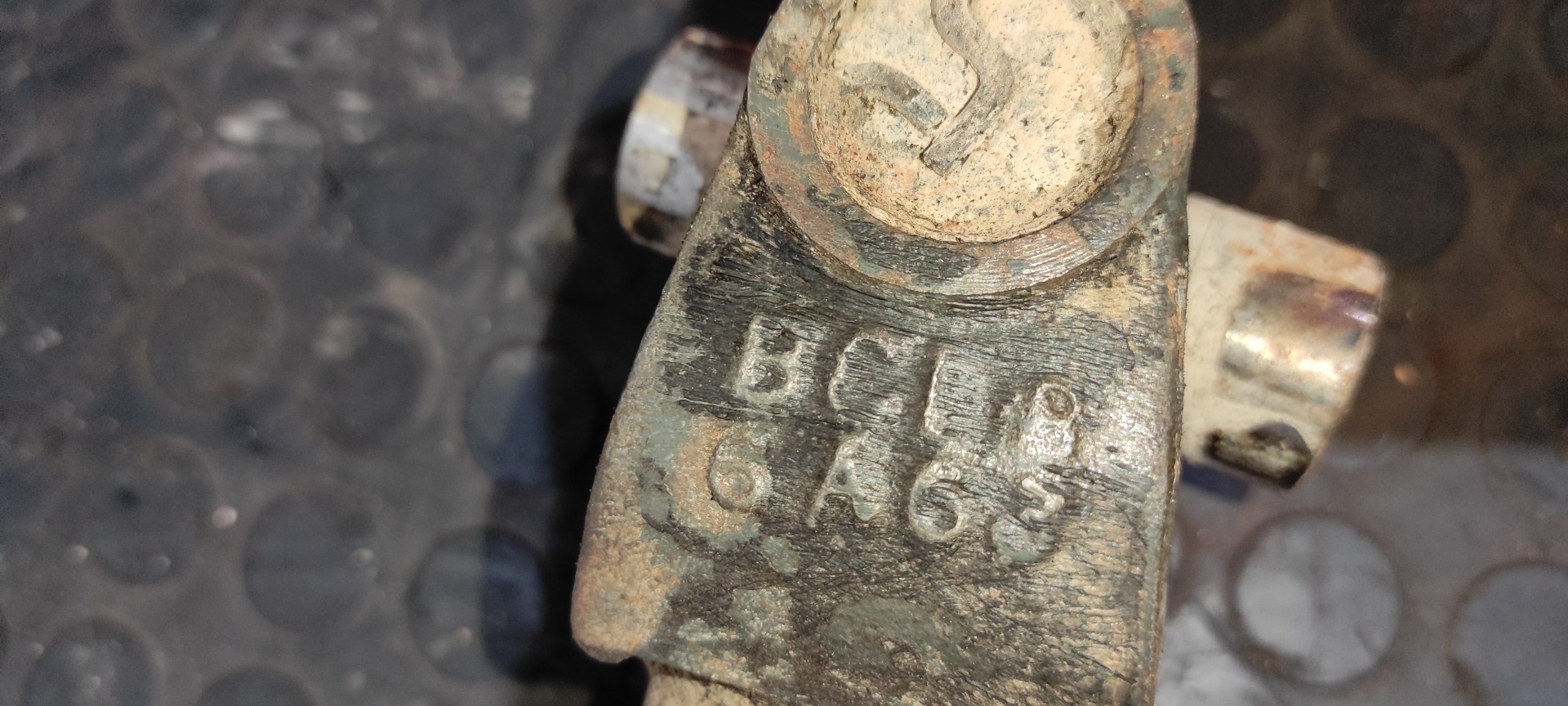 TRANSMISION CENTRAL TATA GRAND SAFARI - vista 3