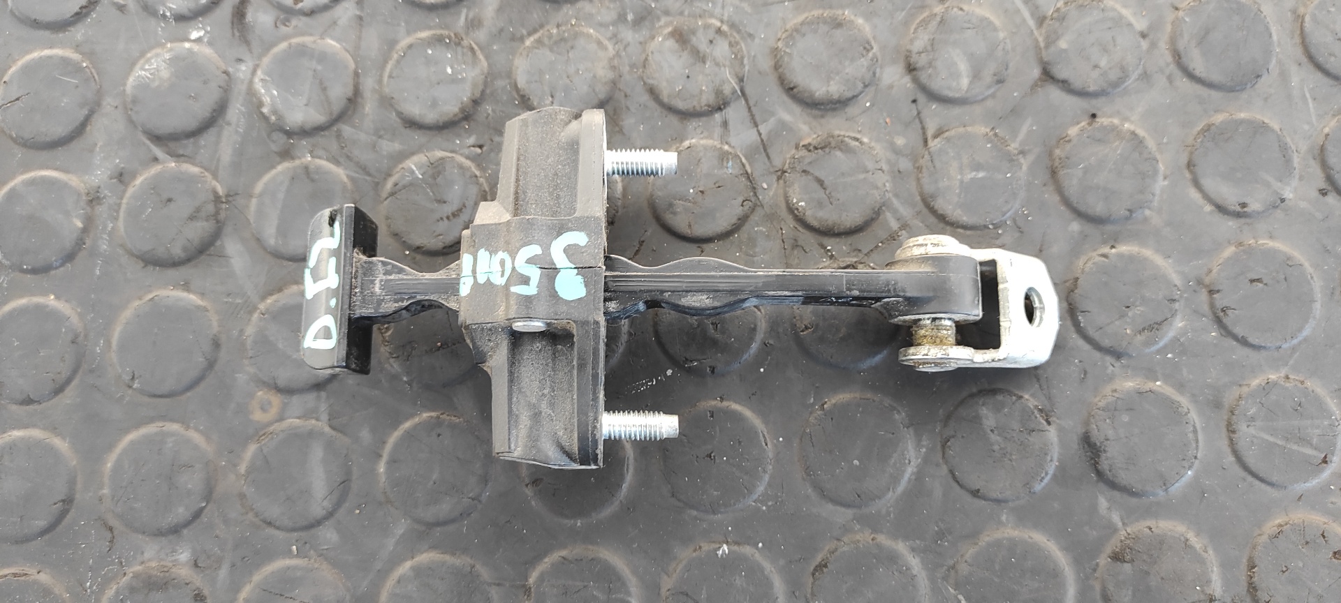 RETENEDOR PUERTA IZQUIERDA  FIAT DOBLO CARGO