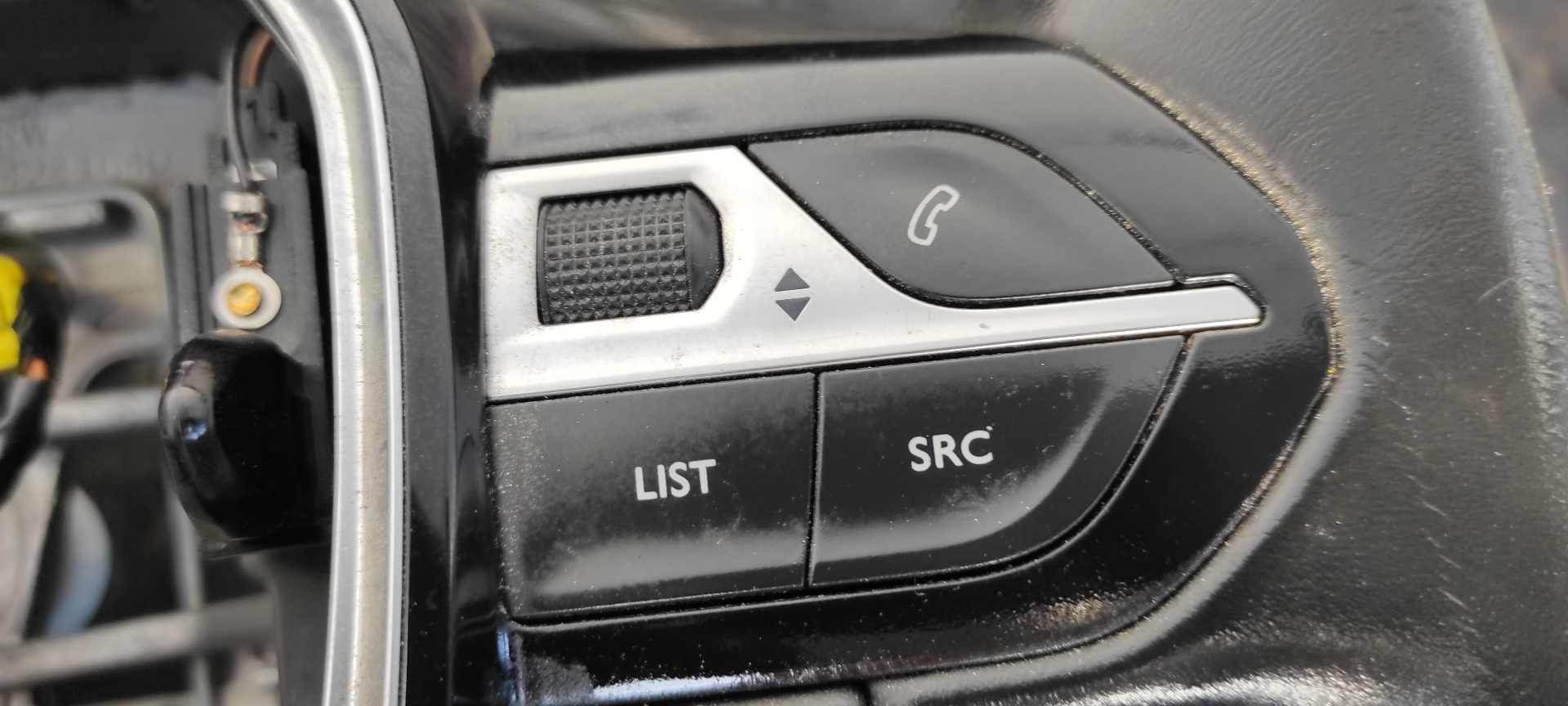 VOLANTE PEUGEOT 3008 - vista 2