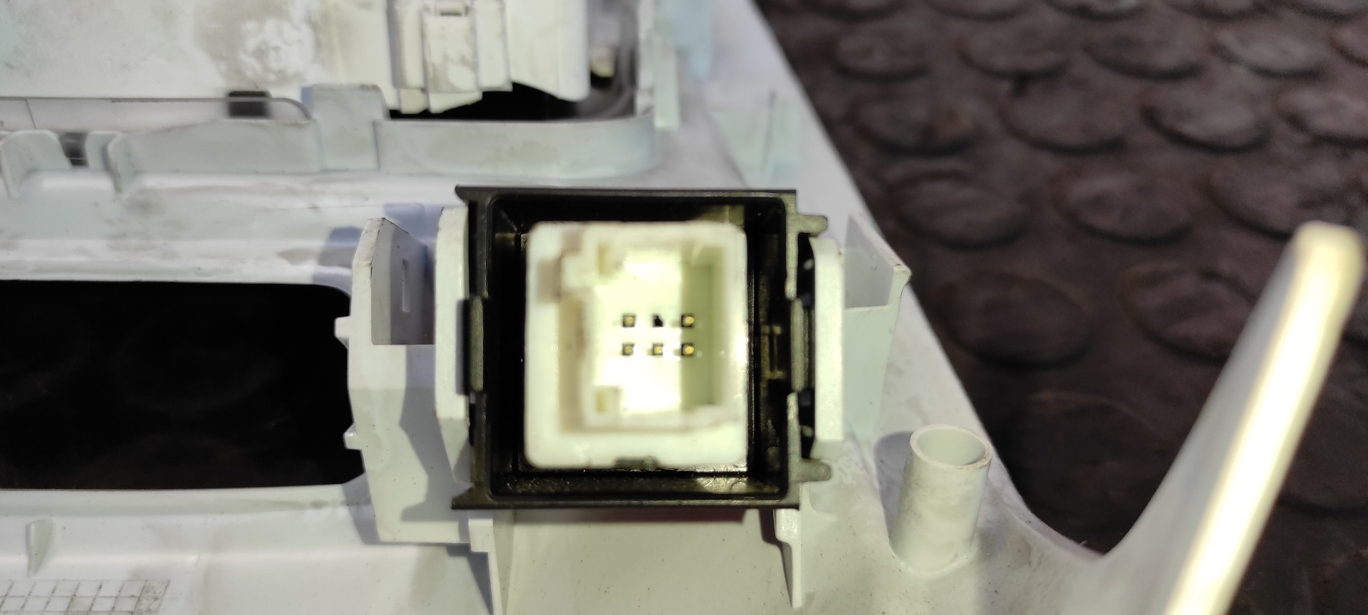 LUZ INTERIOR PEUGEOT 3008 - vista 12