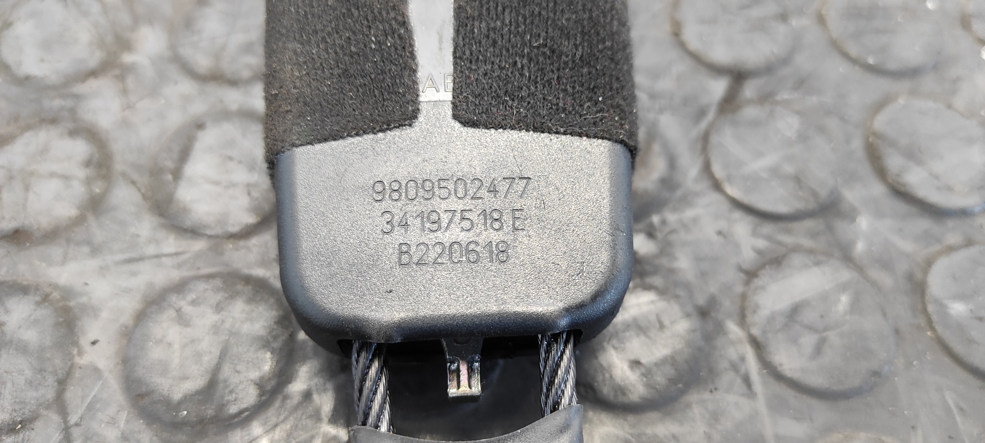 ENGANCHE CINTURON DELANTERO IZQUIERDO PEUGEOT 3008 - vista 2