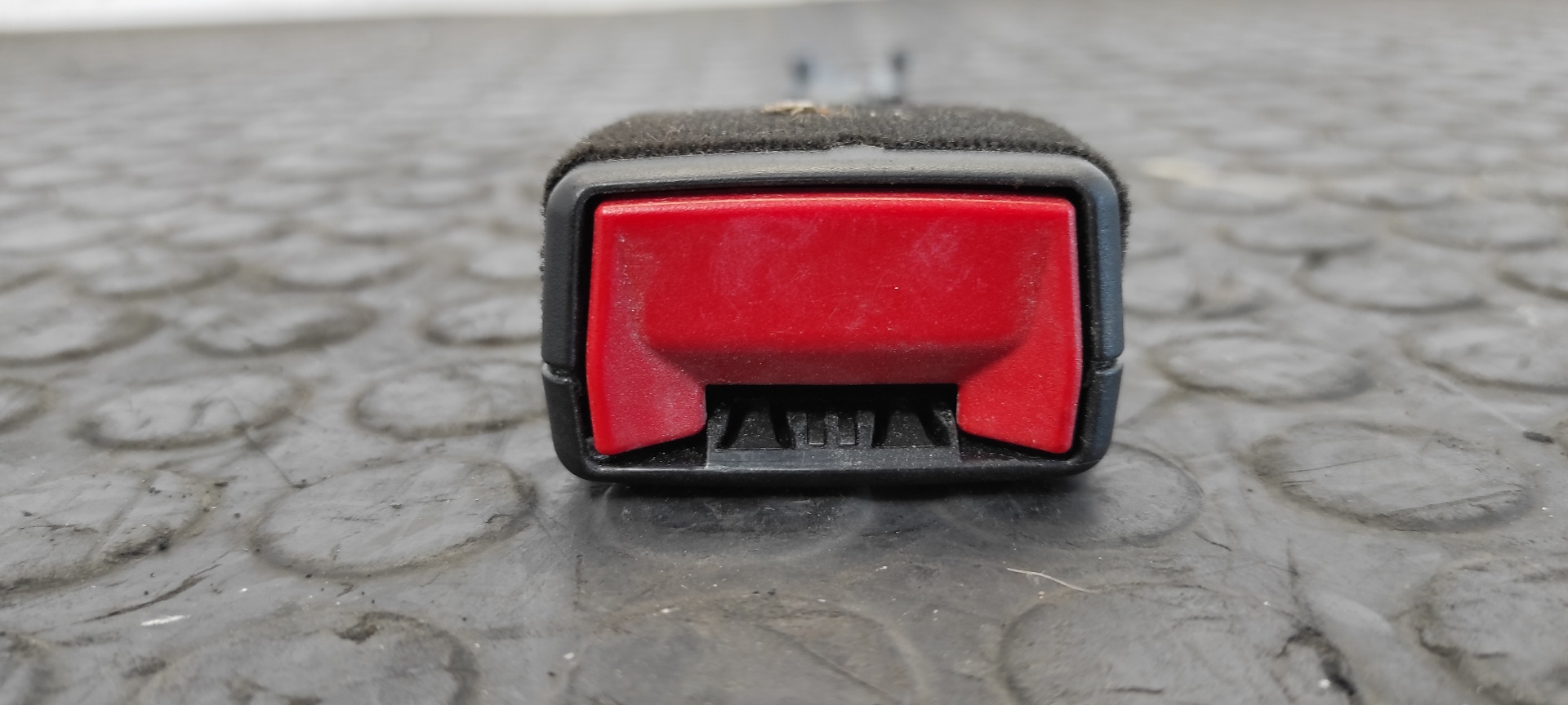 ENGANCHE CINTURON DELANTERO IZQUIERDO PEUGEOT 3008 - vista 4