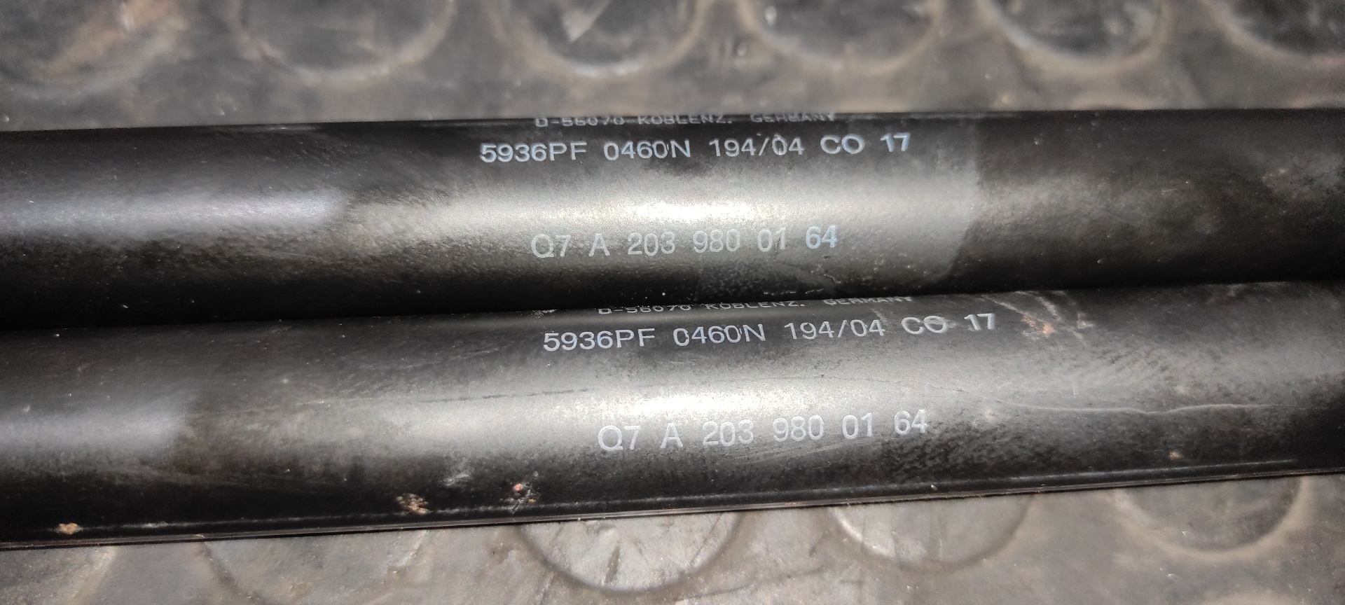 AMORTIGUADORES MALETERO / PORTON MERCEDES-BENZ CLASE C (W203) SPORTCOUPE - vista 2