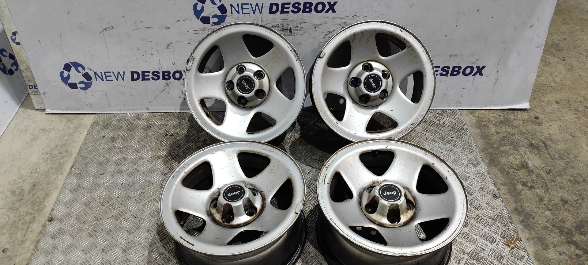 JUEGO LLANTAS CHRYSLER JEEP GR.CHEROKEE (ZJ)/(Z)