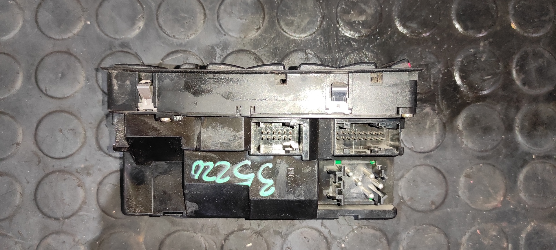 MANDO ELEVALUNAS DELANTERO IZQUIERDO BMW SERIE 5 BERLINA (E39) - vista 2