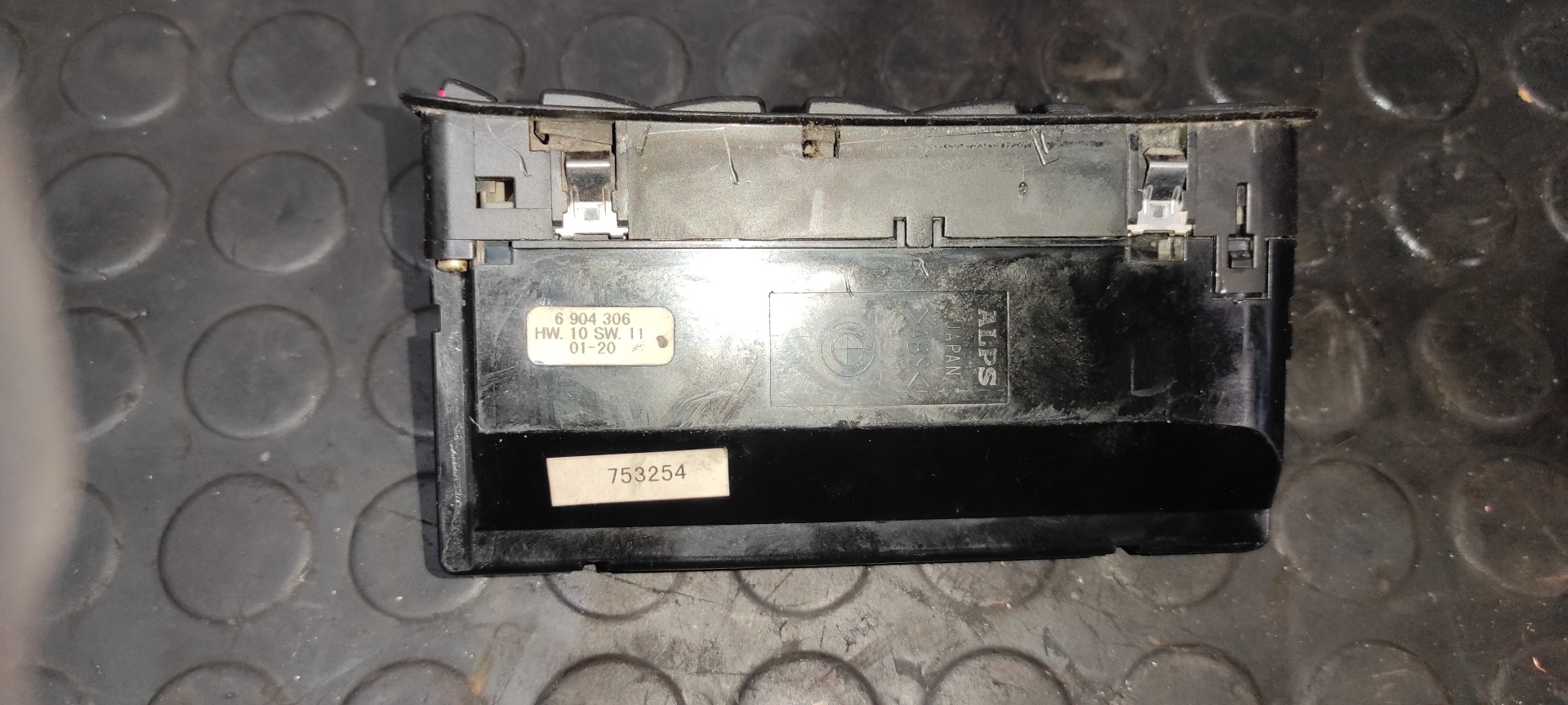 MANDO ELEVALUNAS DELANTERO IZQUIERDO BMW SERIE 5 BERLINA (E39) - vista 4