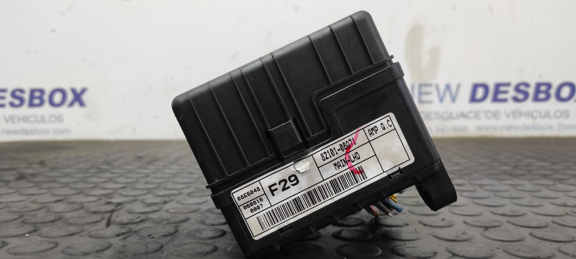 CAJA RELES / FUSIBLES SSANGYONG REXTON - vista 4