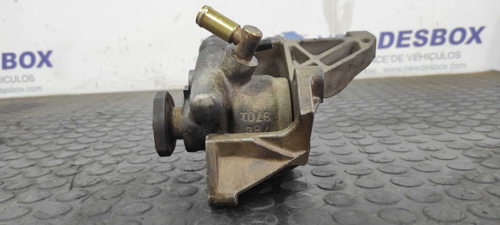 BOMBA DIRECCION VOLKSWAGEN GOLF III BERLINA (1H1) - vista 2