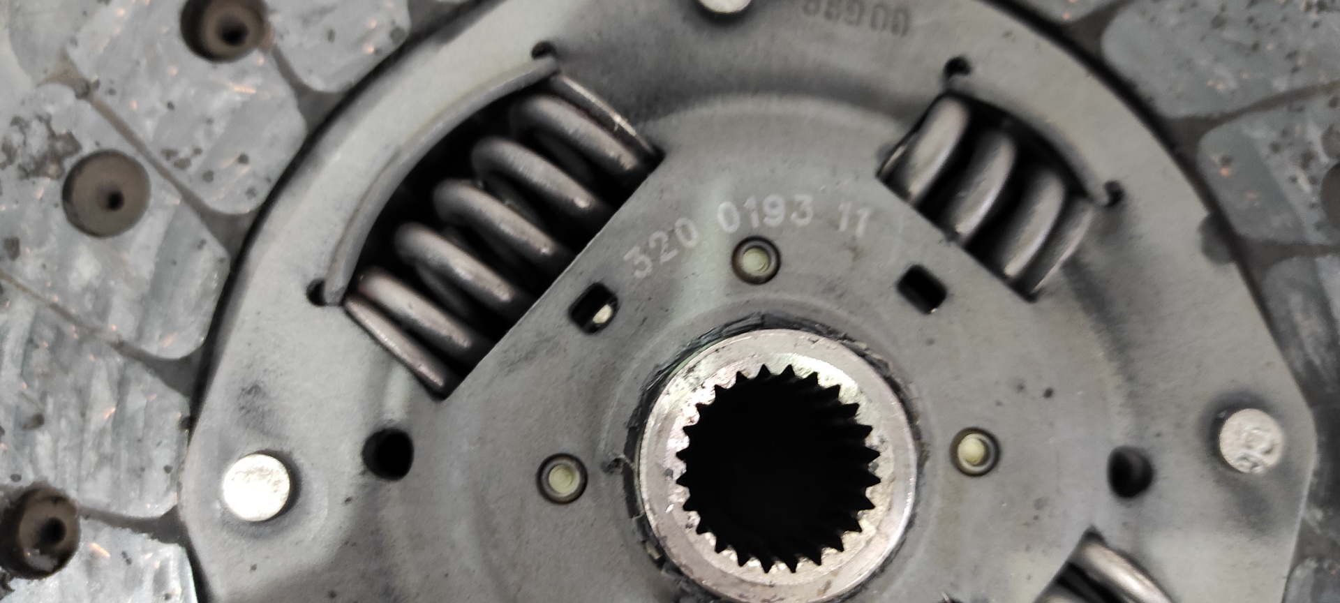 KIT EMBRAGUE VOLKSWAGEN GOLF III BERLINA (1H1) - vista 13