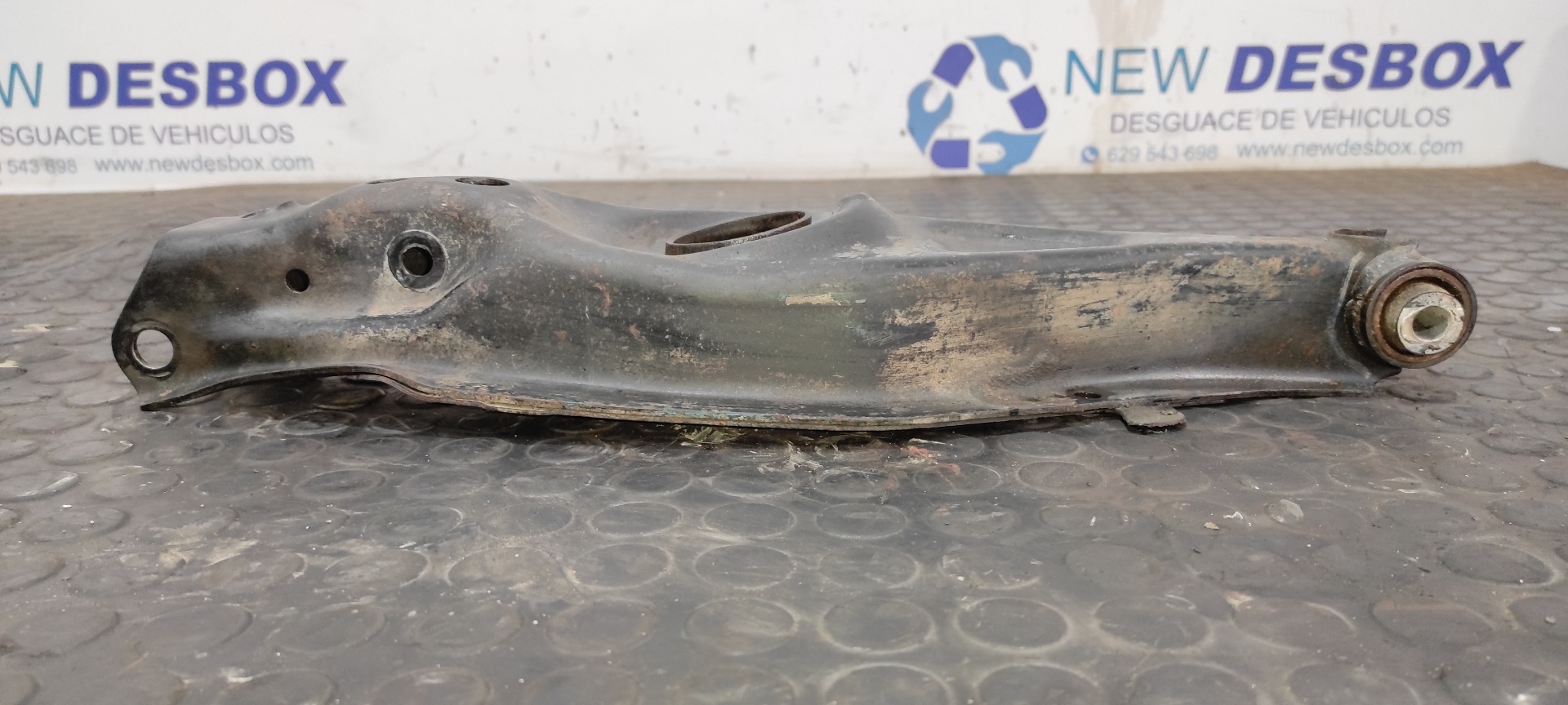 BRAZO IZQUIERDO INFERIOR TRASERO SSANGYONG REXTON - vista 6