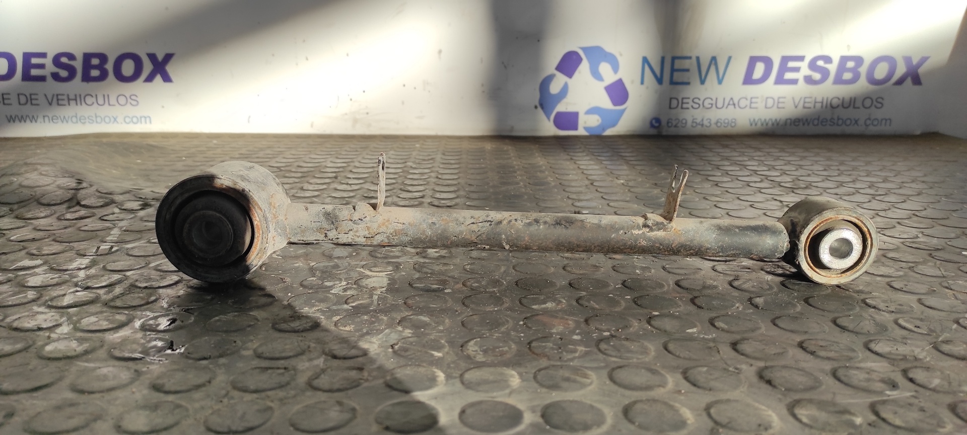 BRAZO IZQUIERDO SUPERIOR TRASERO SSANGYONG REXTON