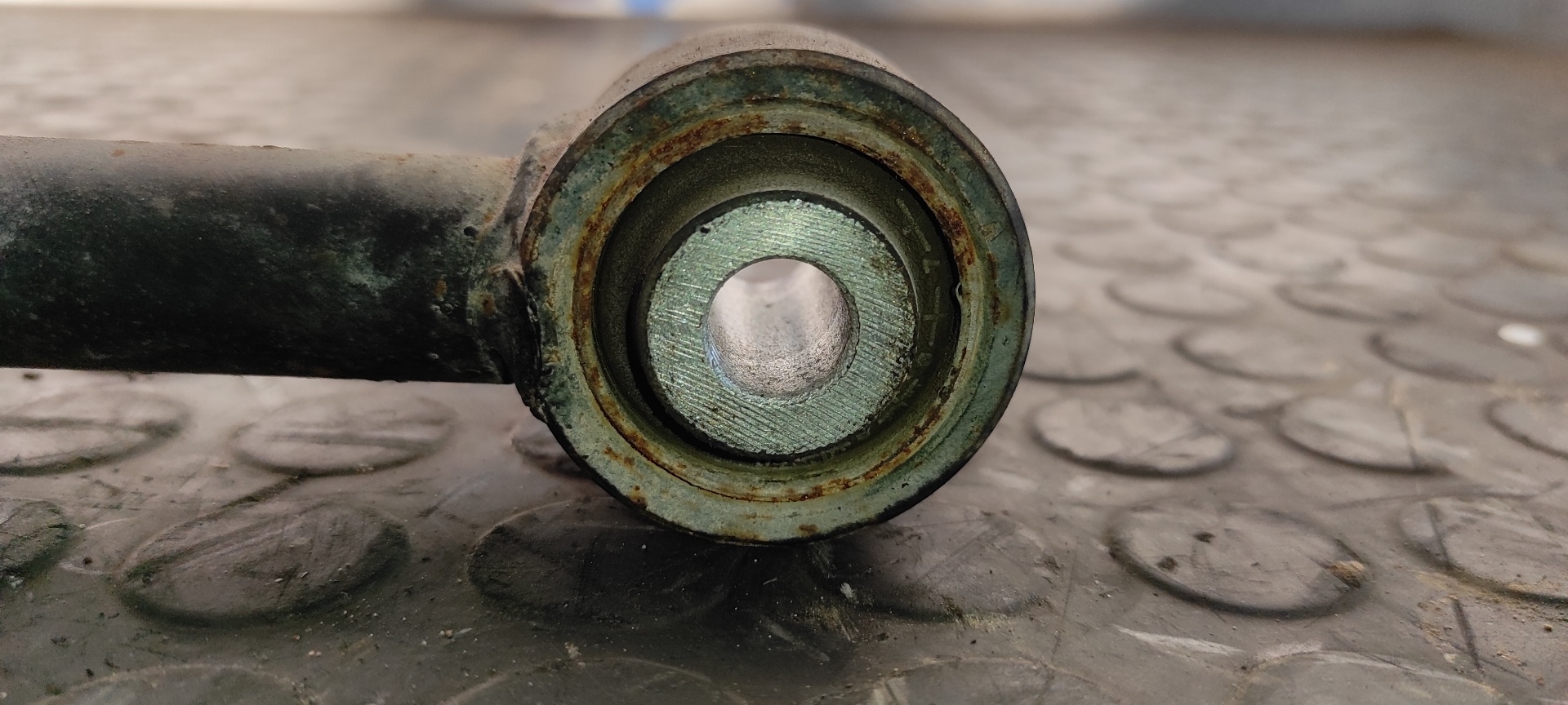 BRAZO IZQUIERDO SUPERIOR TRASERO SSANGYONG REXTON - vista 4