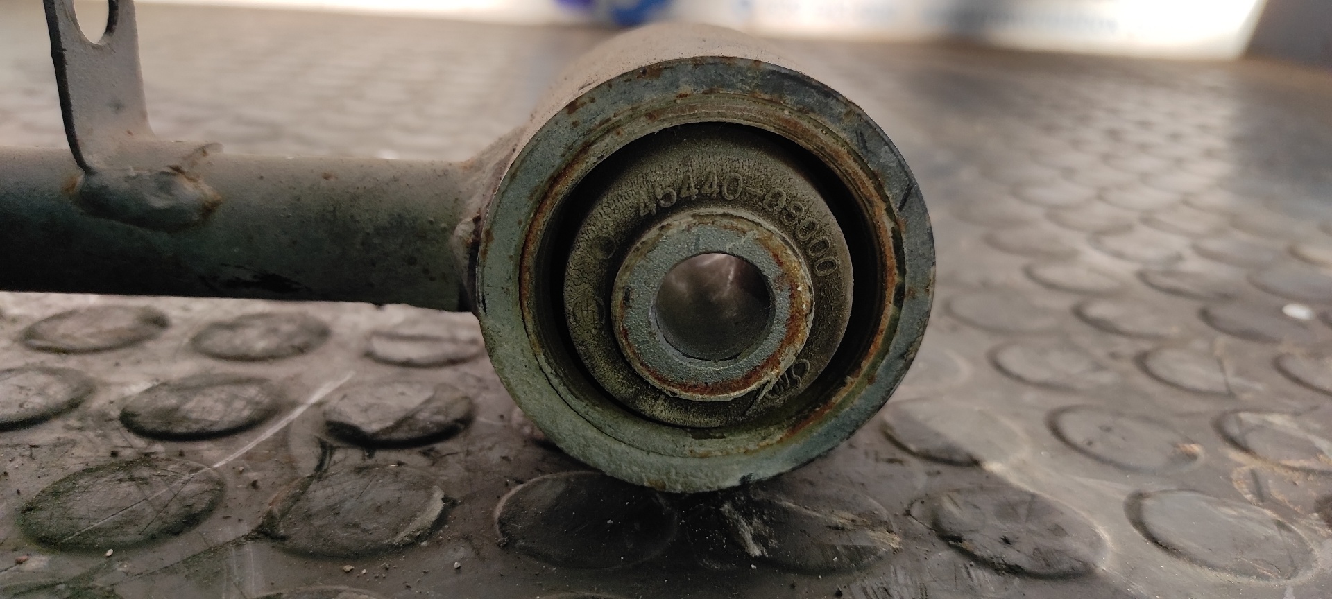 BRAZO DERECHO SUPERIOR TRASERO SSANGYONG REXTON - vista 3