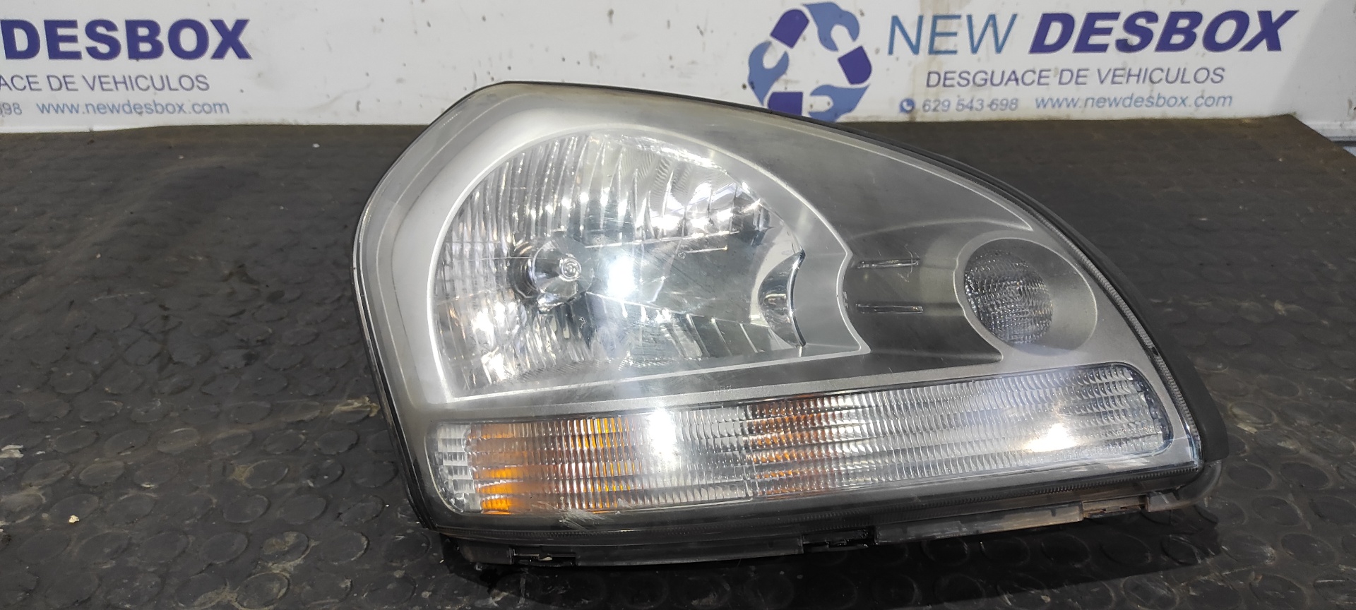 FARO DERECHO HYUNDAI TUCSON (JM)