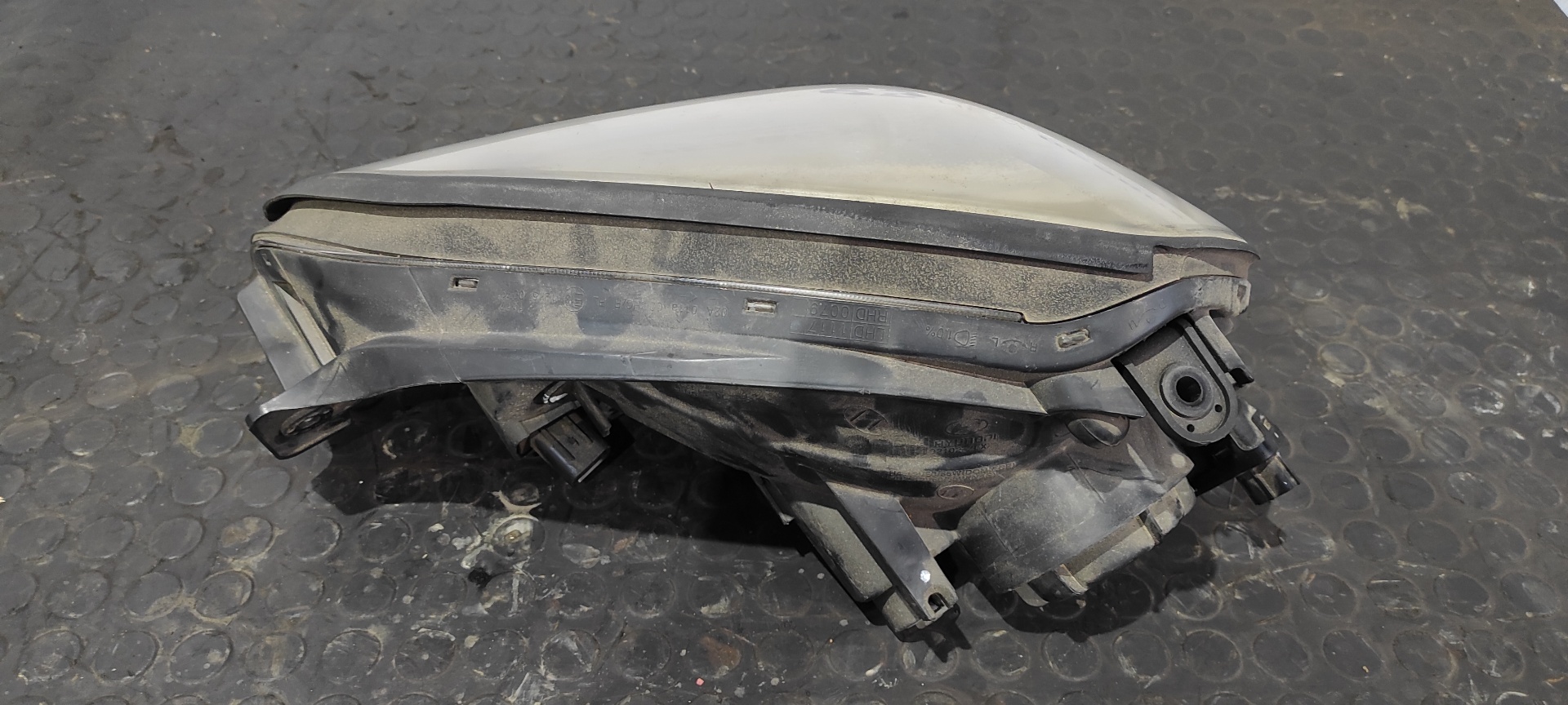 FARO DERECHO HYUNDAI TUCSON (JM) - vista 6