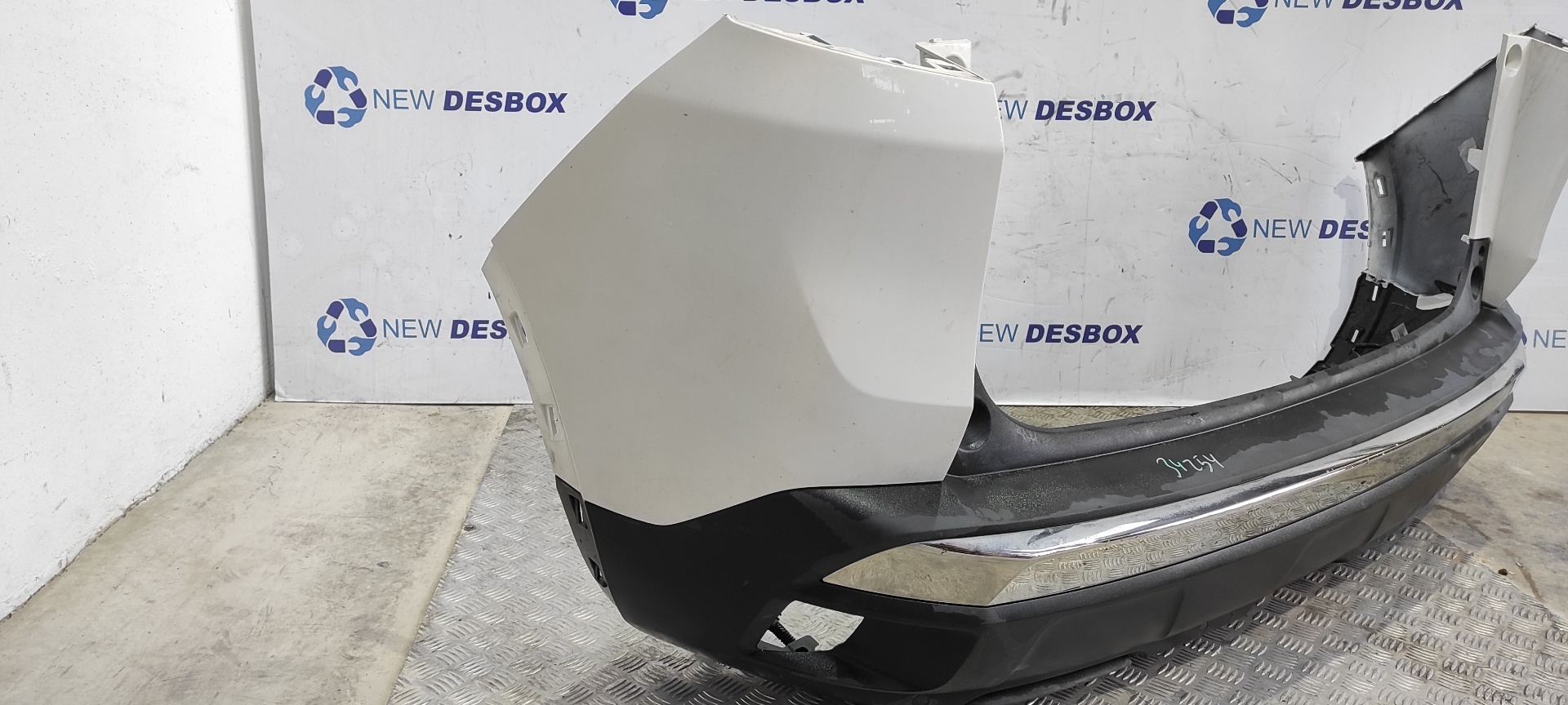 PARAGOLPES TRASERO PEUGEOT 3008 - vista 9