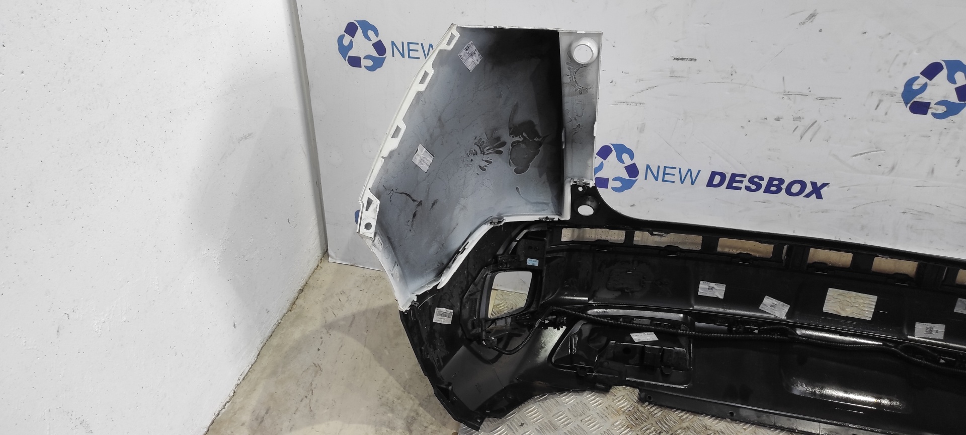 PARAGOLPES TRASERO PEUGEOT 3008 - vista 2