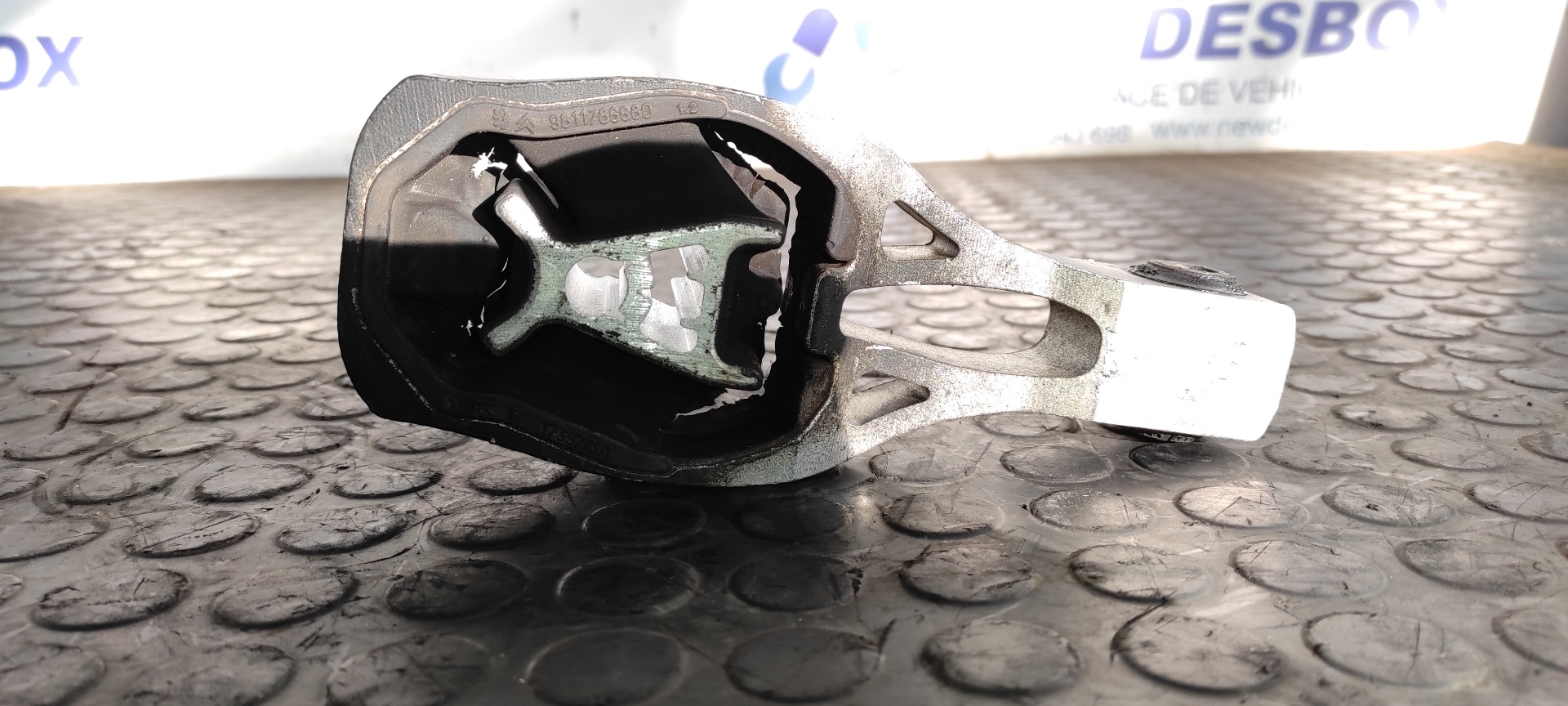 SOPORTE MOTOR PEUGEOT 3008 - vista 7