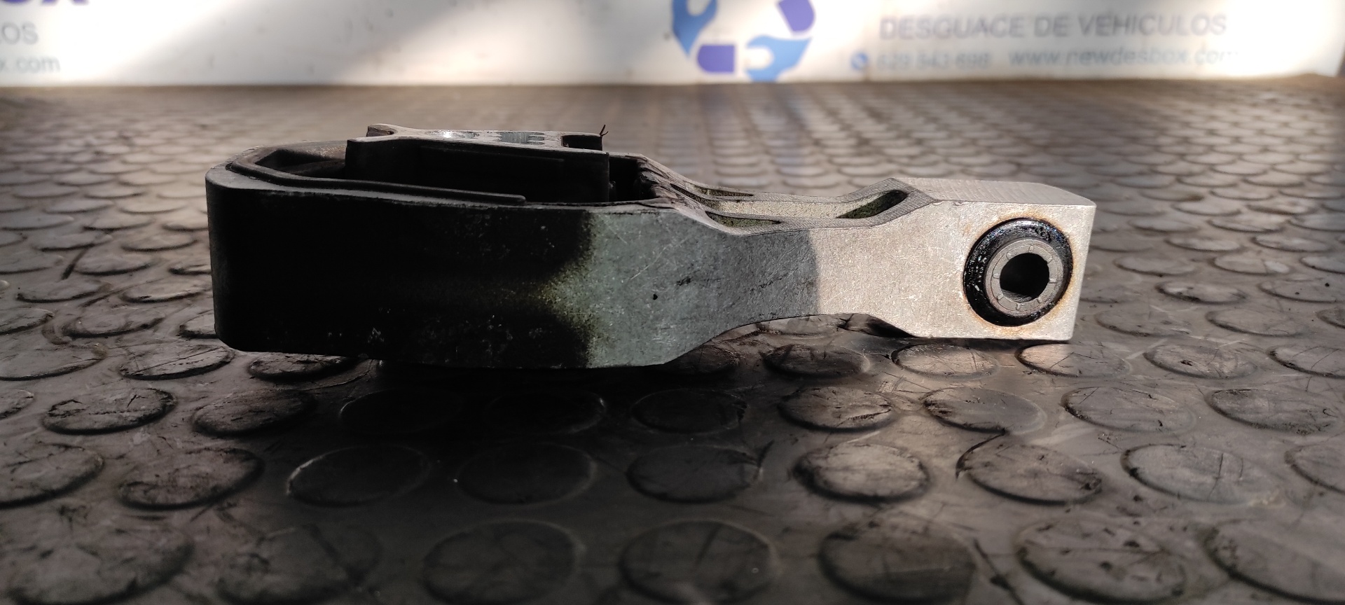 SOPORTE MOTOR PEUGEOT 3008 - vista 3