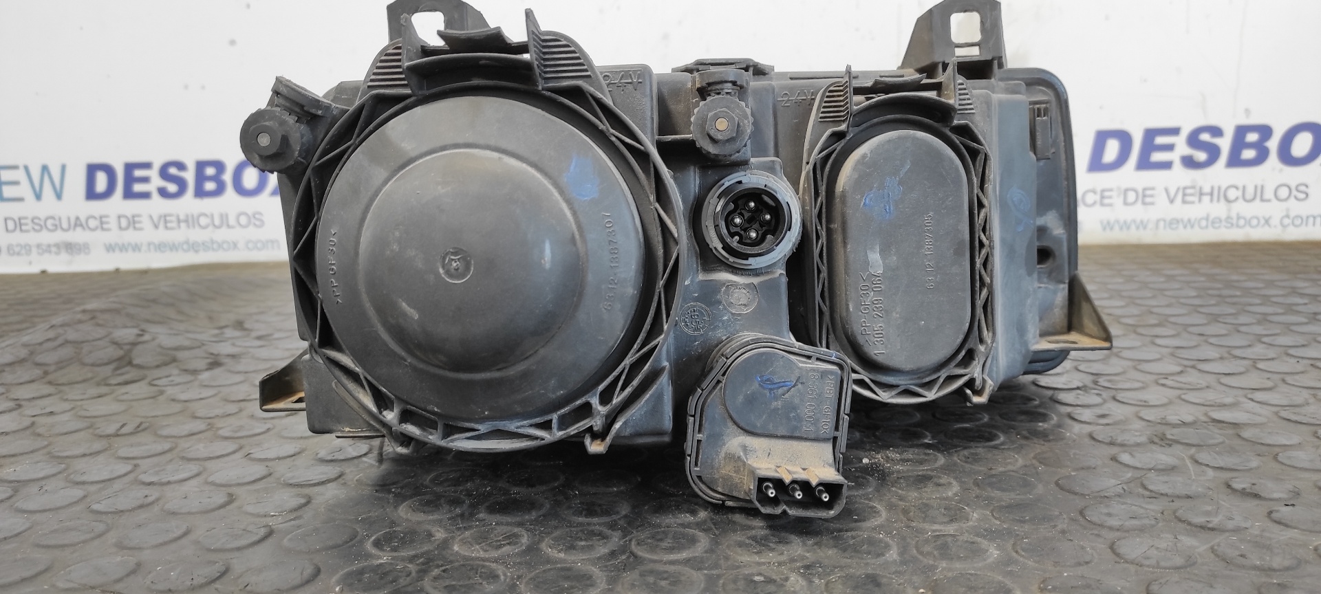 FARO IZQUIERDO BMW SERIE 3 BERLINA (E36) - vista 4