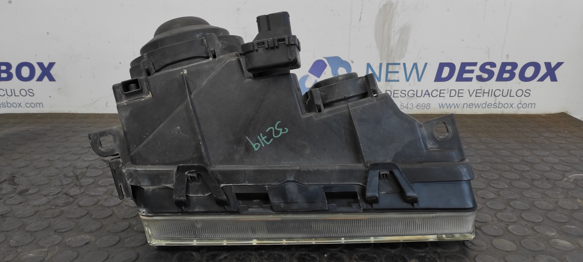 FARO IZQUIERDO BMW SERIE 3 BERLINA (E36) - vista 2