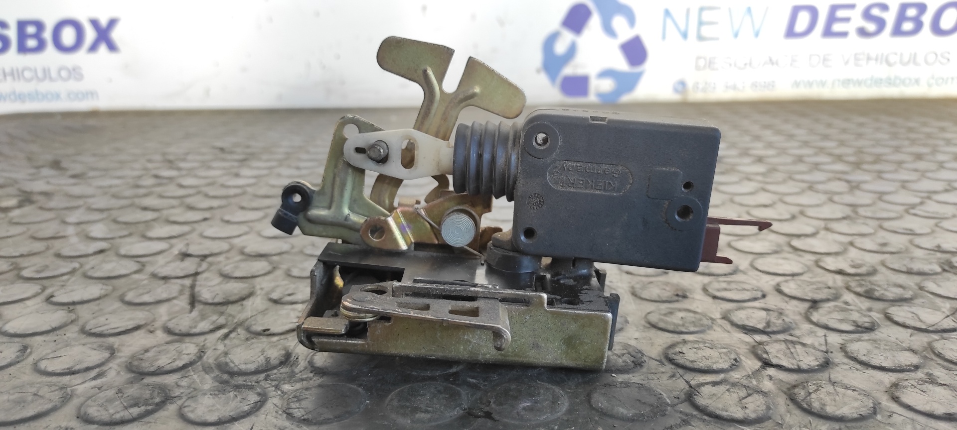 CERRADURA PUERTA TRASERA DERECHA CITROEN SAXO