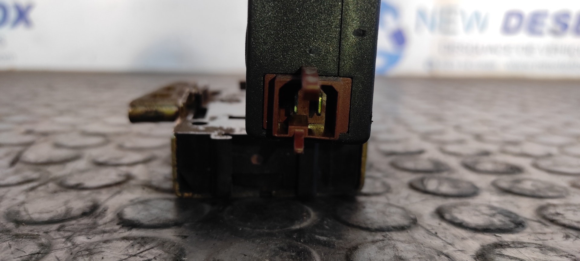 CERRADURA PUERTA TRASERA DERECHA CITROEN SAXO - vista 3