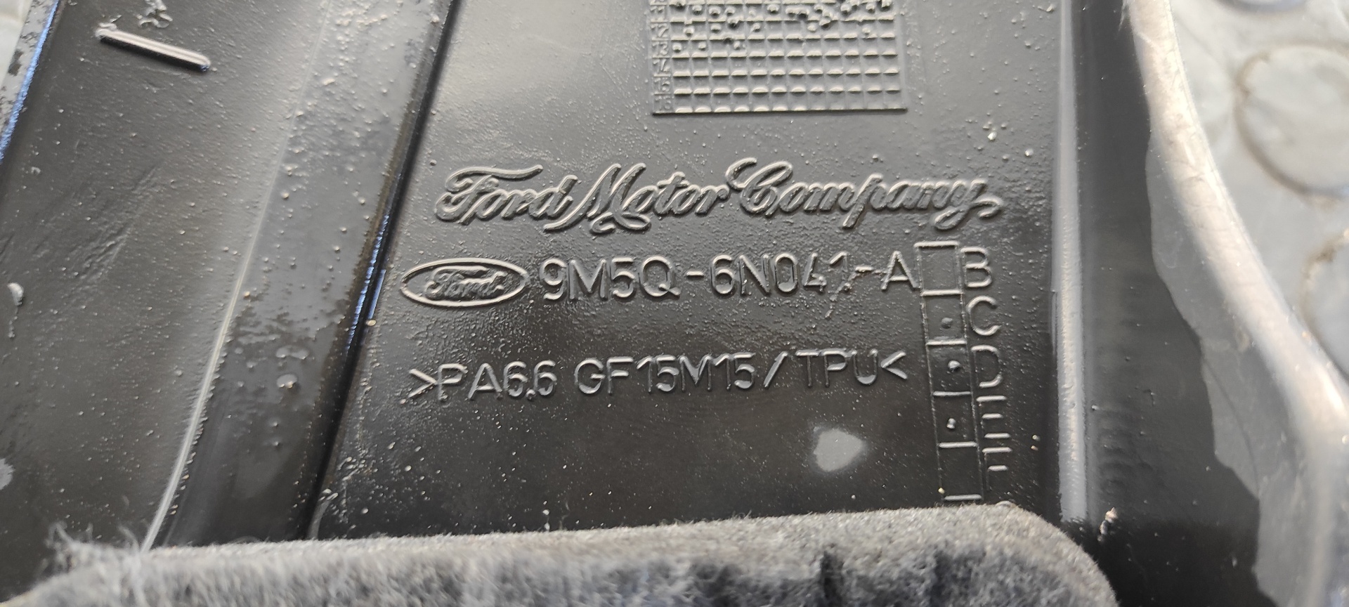 TAPA MOTOR FORD GRAND C-MAX - vista 2