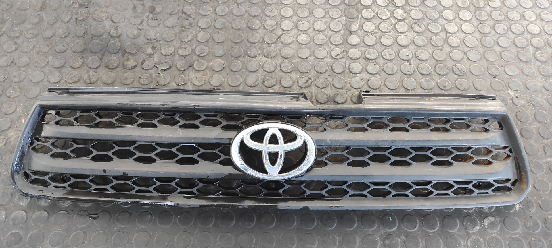 REJILLA DELANTERA TOYOTA RAV 4 (A2)