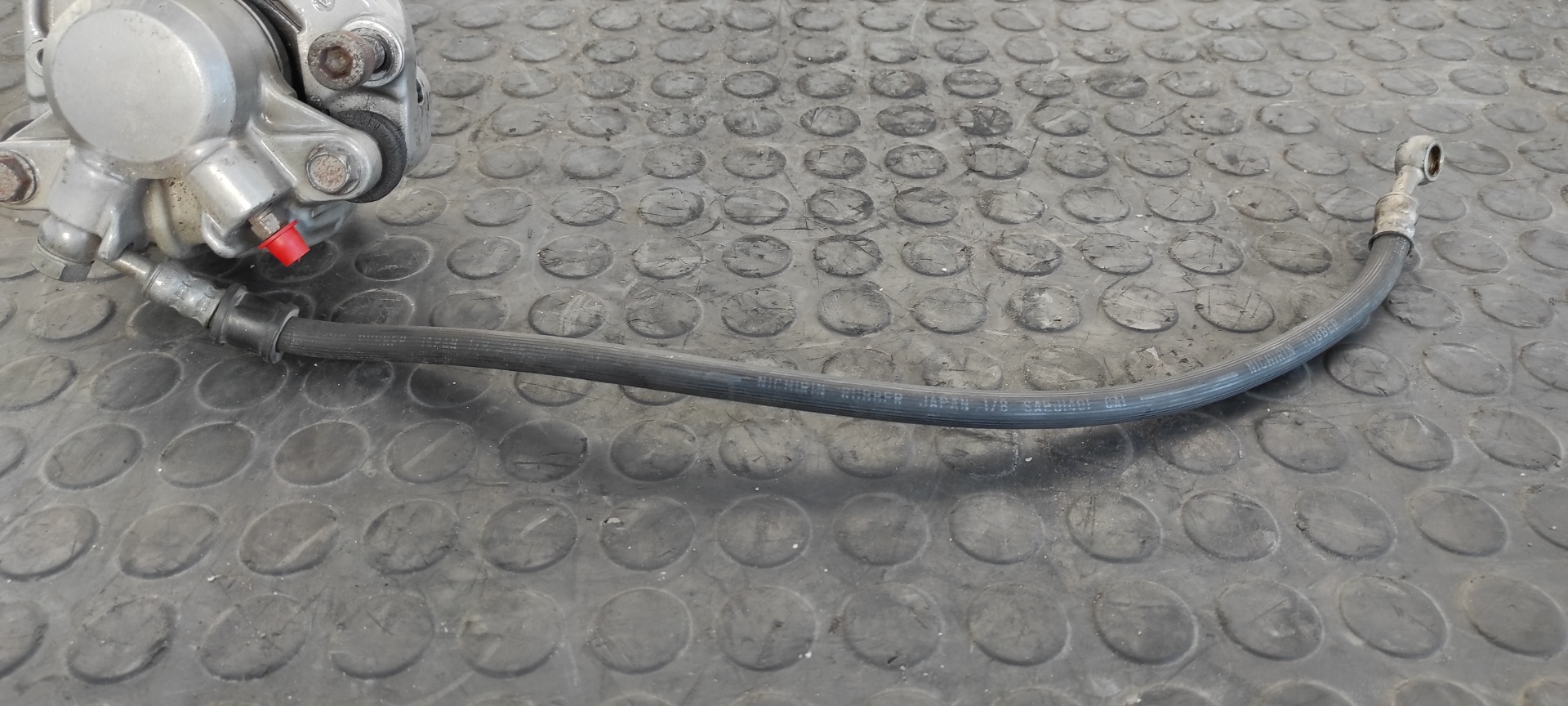 PINZA DE FRENO DELANTERA IZQUIERDA HONDA CB 900 - vista 4