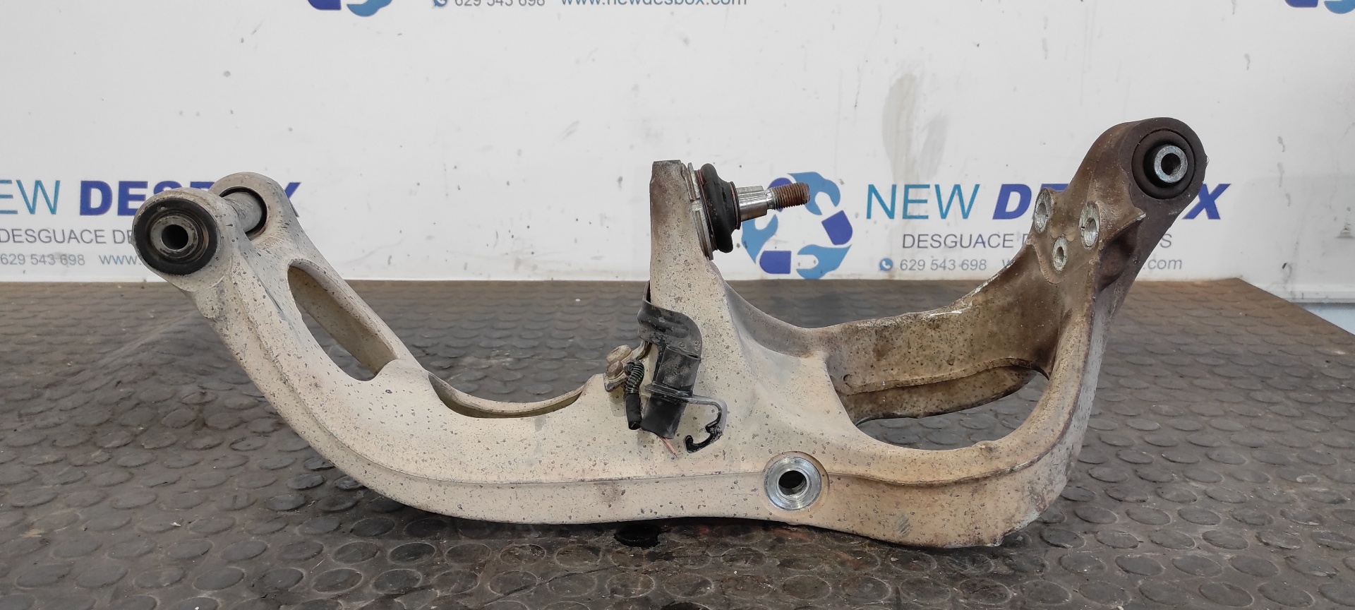 BRAZO IZQUIERDO SUPERIOR DELANTERO PEUGEOT 407 COUPE - vista 3