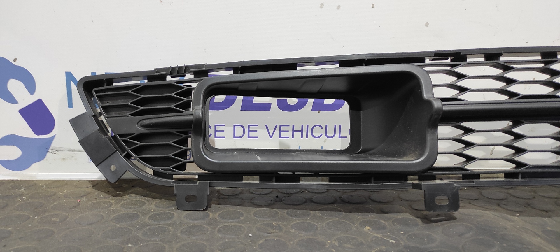 REJILLA PARAGOLPES CENTRAL INFINITI M SEDAN - vista 5