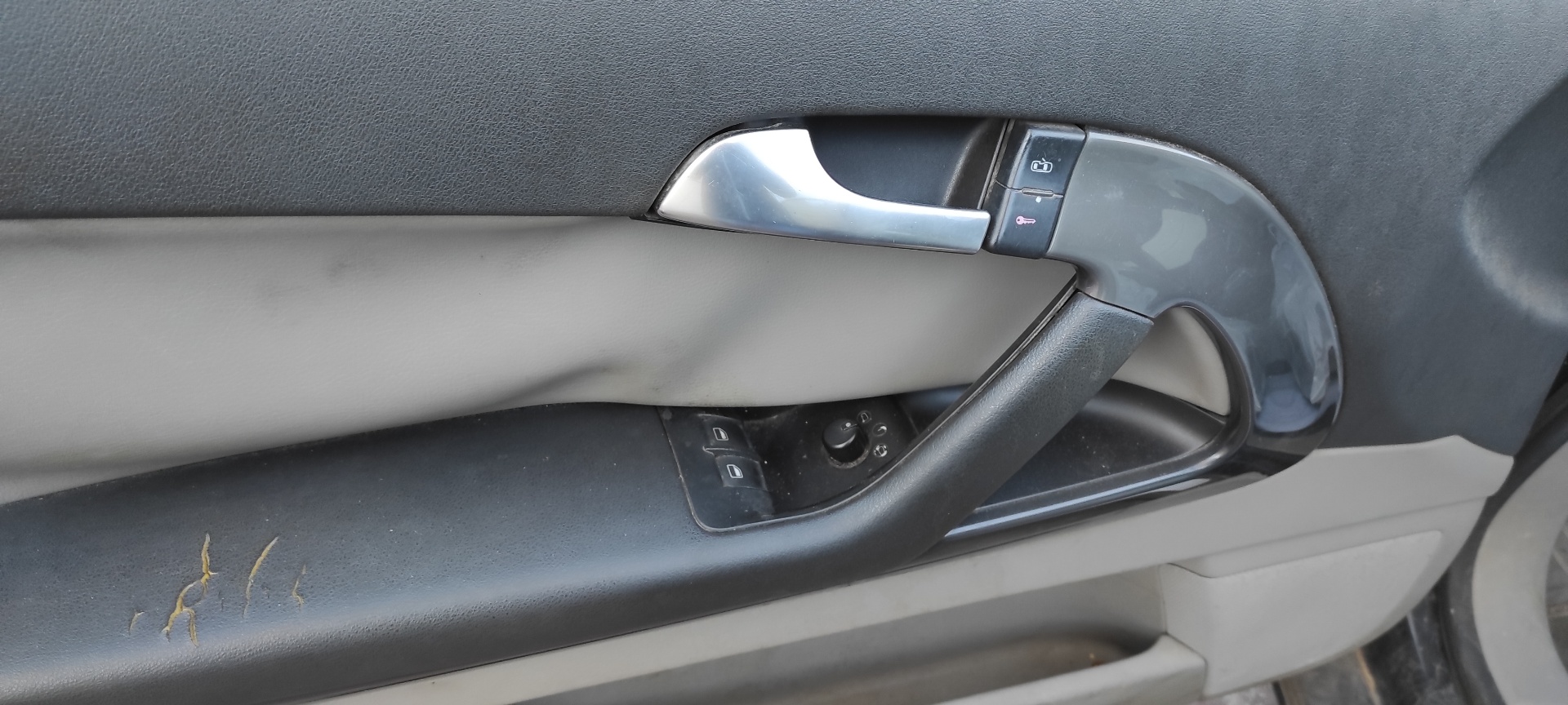 CERRADURA PUERTA DELANTERA IZQUIERDA AUDI A3 (8P) - vista 4