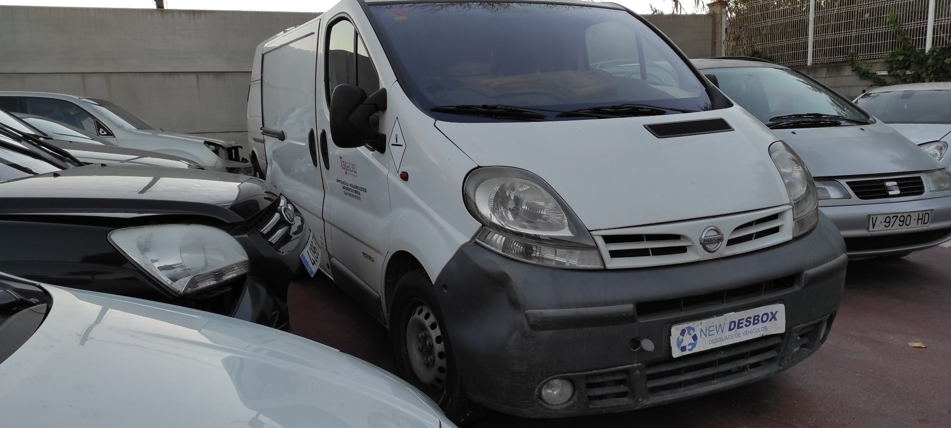 NISSAN PRIMASTAR (X83)