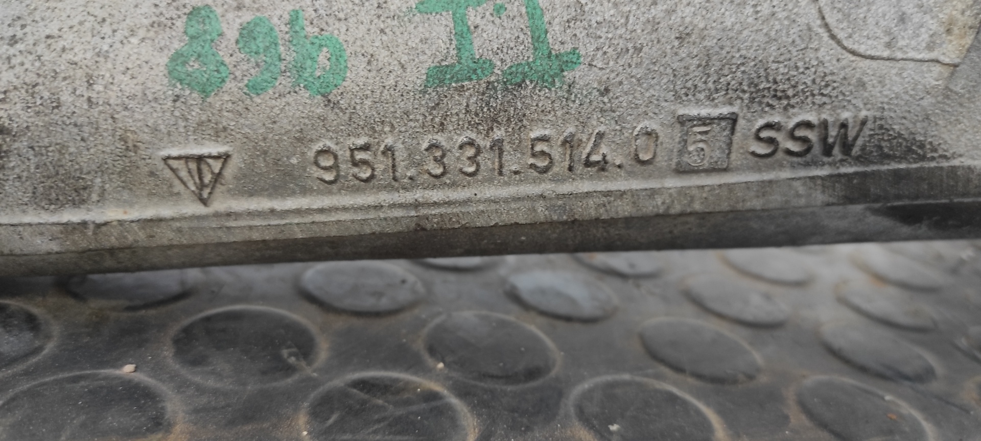 MANGUETA TRASERA DERECHA PORSCHE 944 3.0 - vista 5