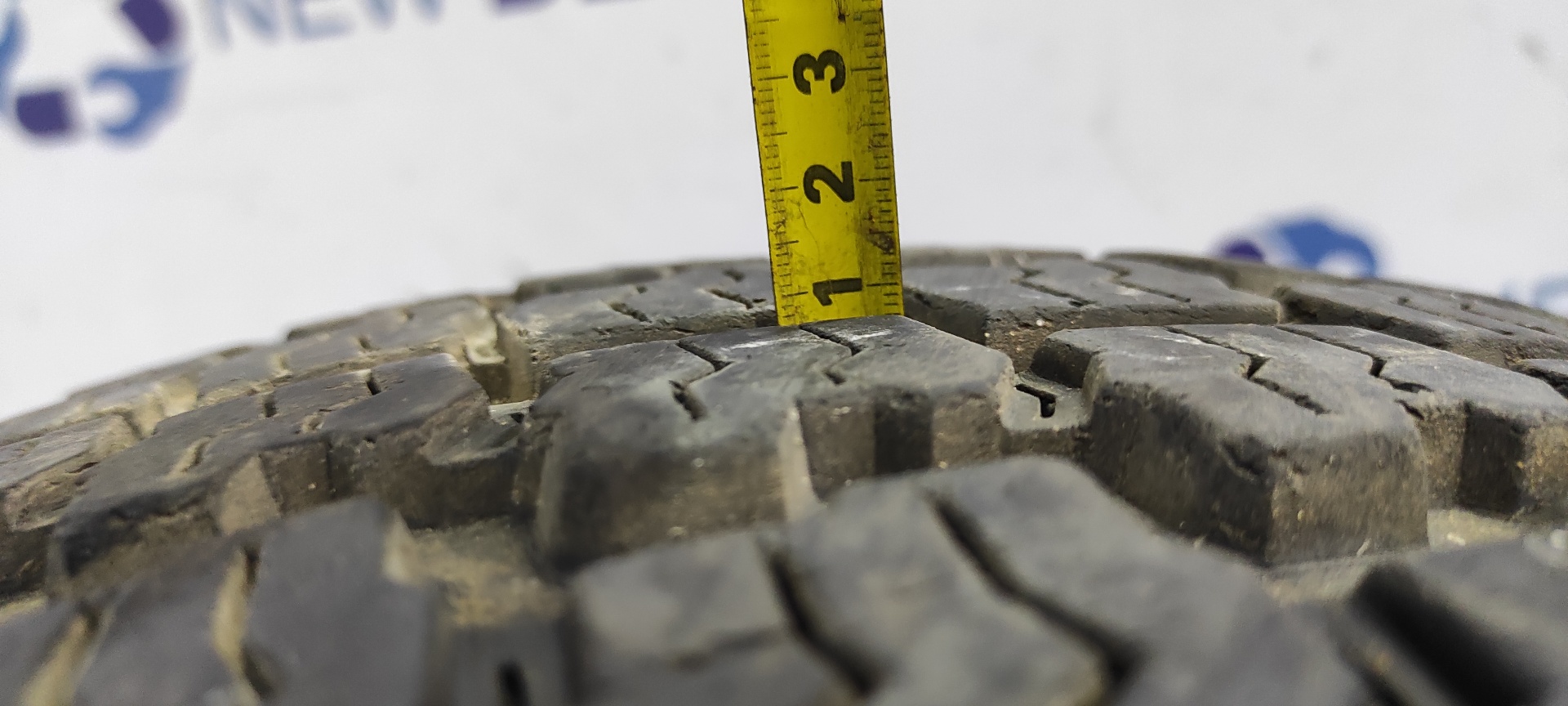 NEUMATICO - vista 10