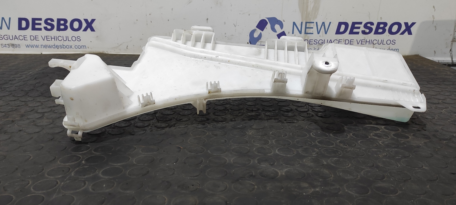 DEPOSITO LIMPIA PEUGEOT 3008 - vista 2