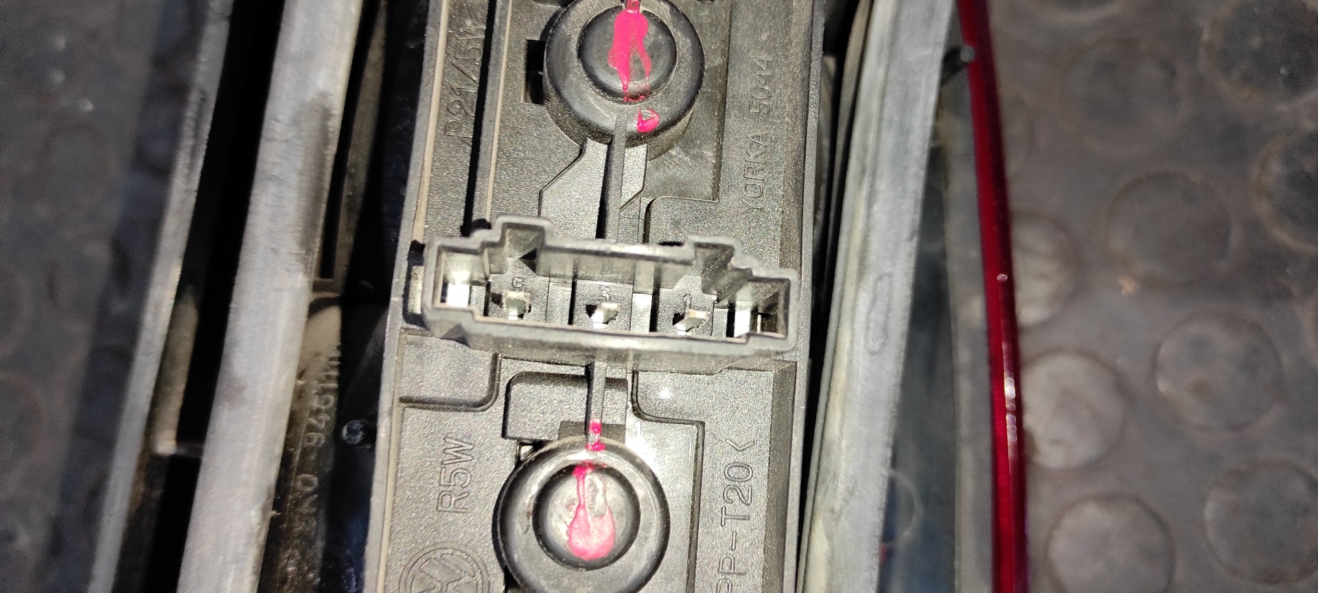 PILOTO TRASERO IZQUIERDO SEAT CORDOBA BERLINA (6K2) - vista 9