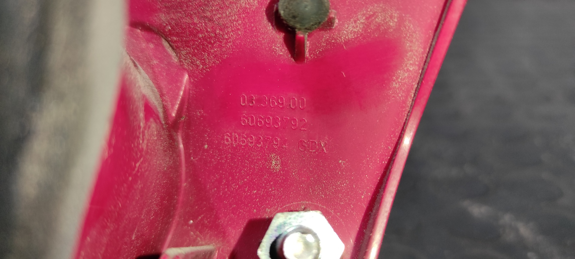 PILOTO PORTON IZQUIERDO ALFA ROMEO 147 (190) - vista 3