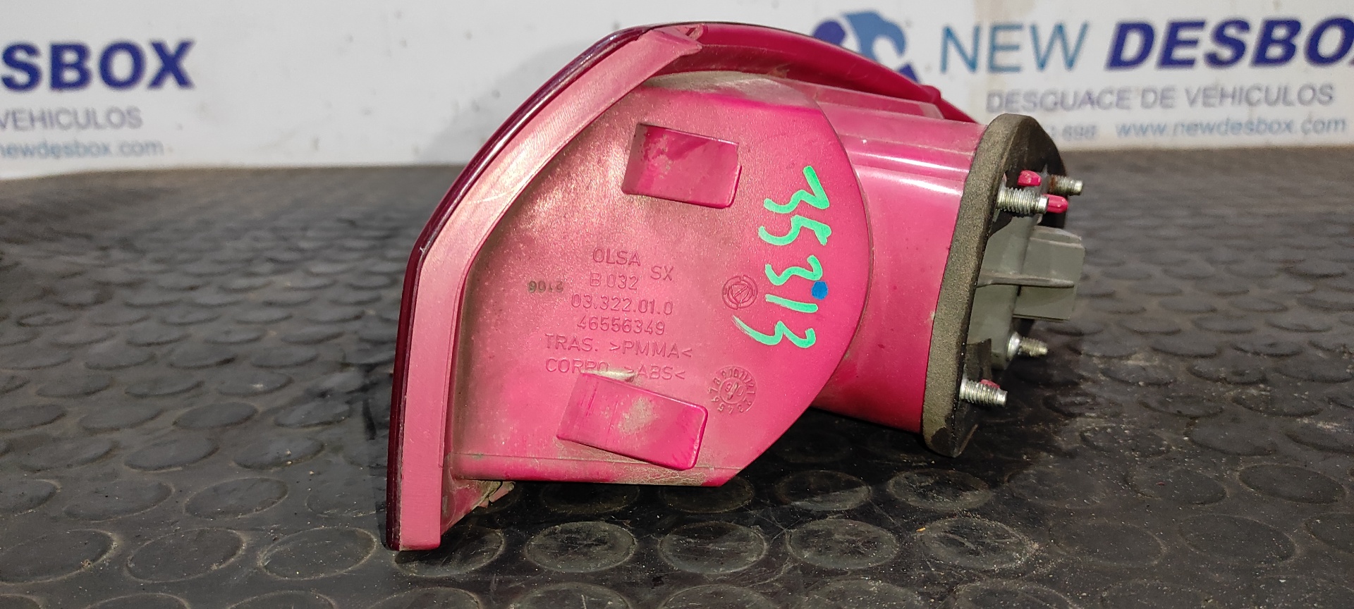 PILOTO TRASERO IZQUIERDO ALFA ROMEO 147 (190) - vista 3