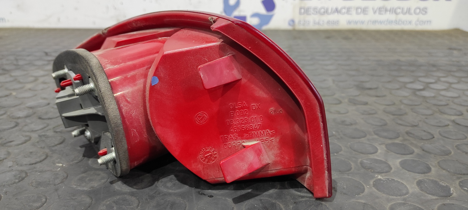 PILOTO TRASERO DERECHO ALFA ROMEO 147 (190) - vista 2