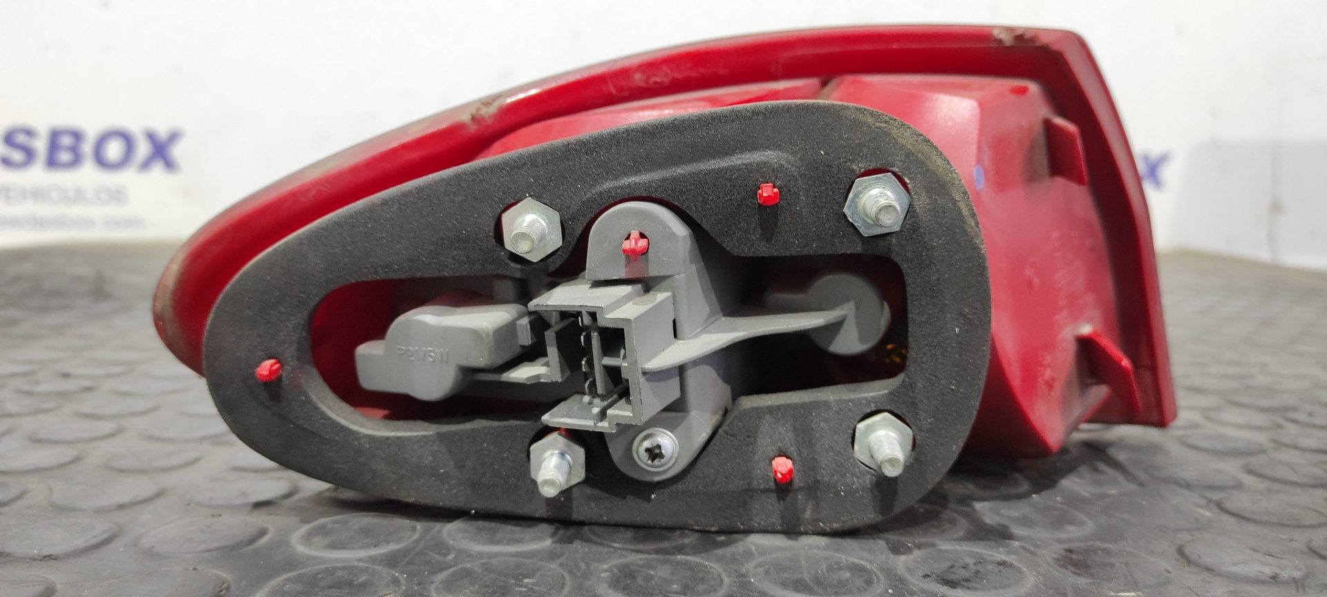 PILOTO TRASERO DERECHO ALFA ROMEO 147 (190) - vista 4