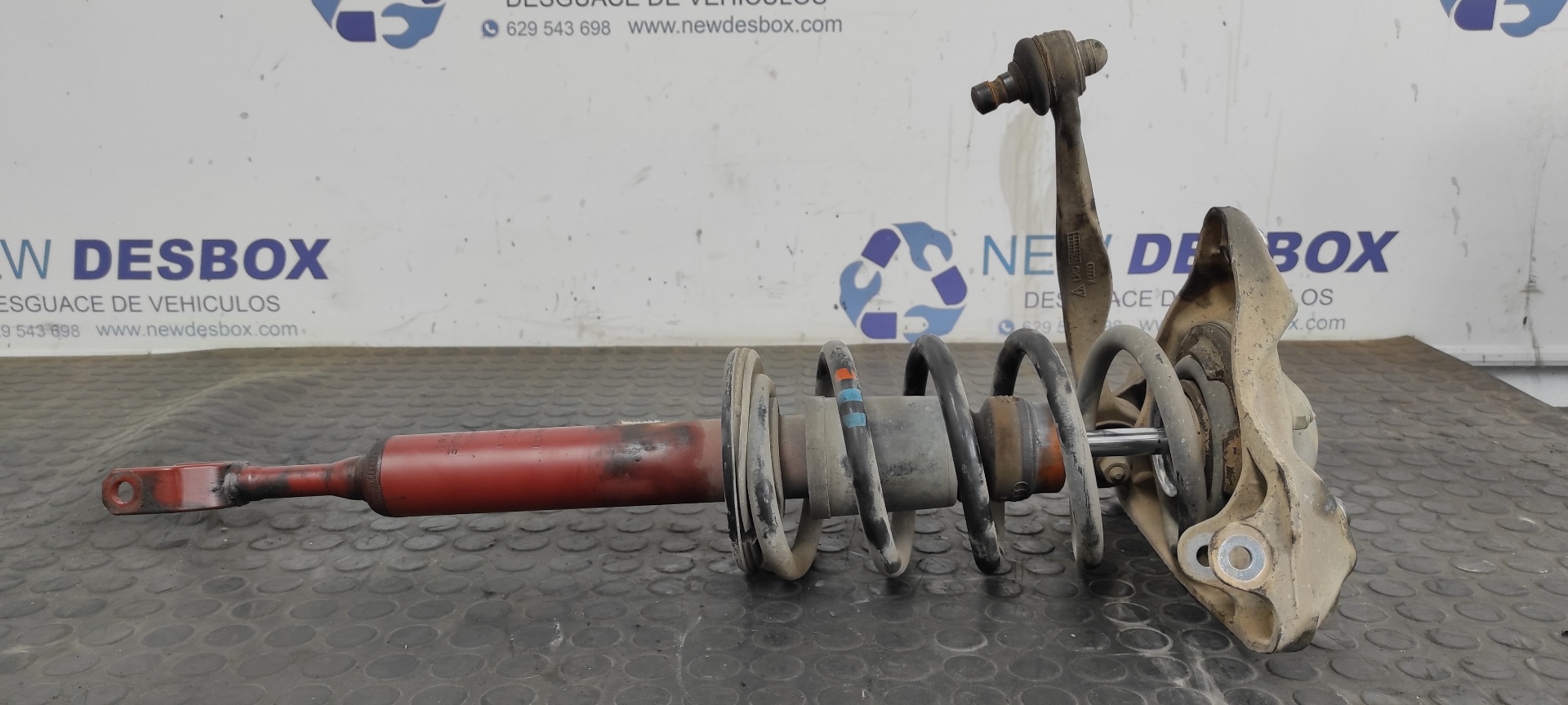 AMORTIGUADOR DELANTERO DERECHO VOLKSWAGEN PASSAT BERLINA (3B3)