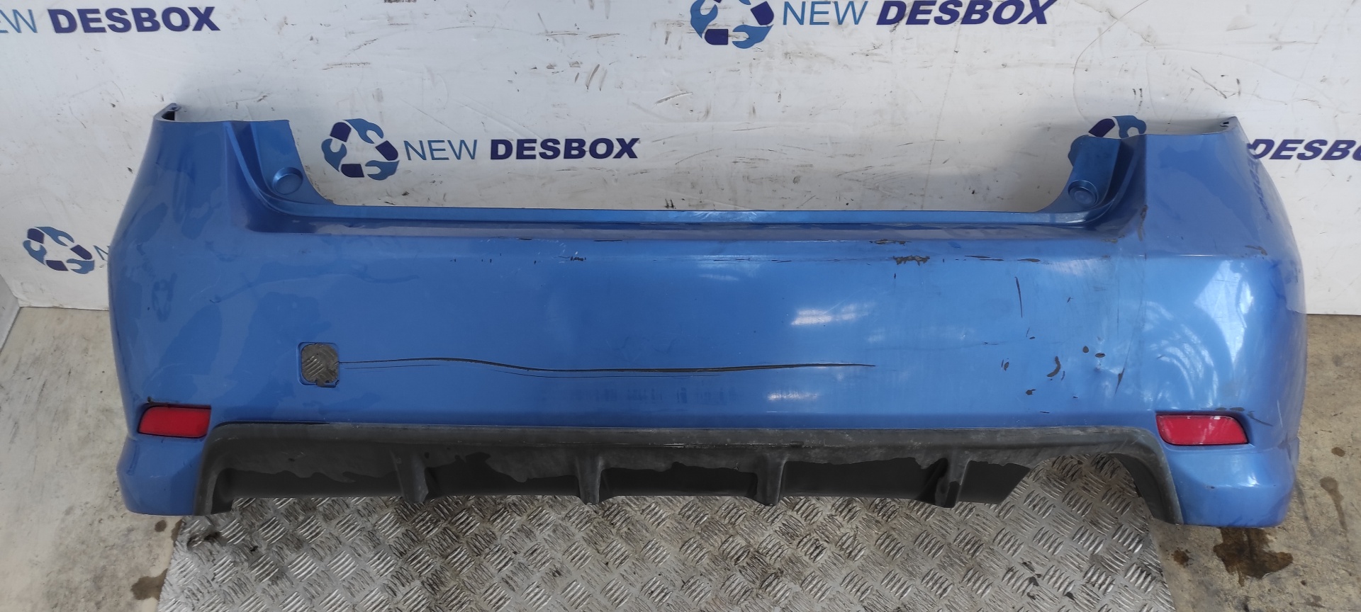 PARAGOLPES TRASERO SUBARU IMPREZA G12