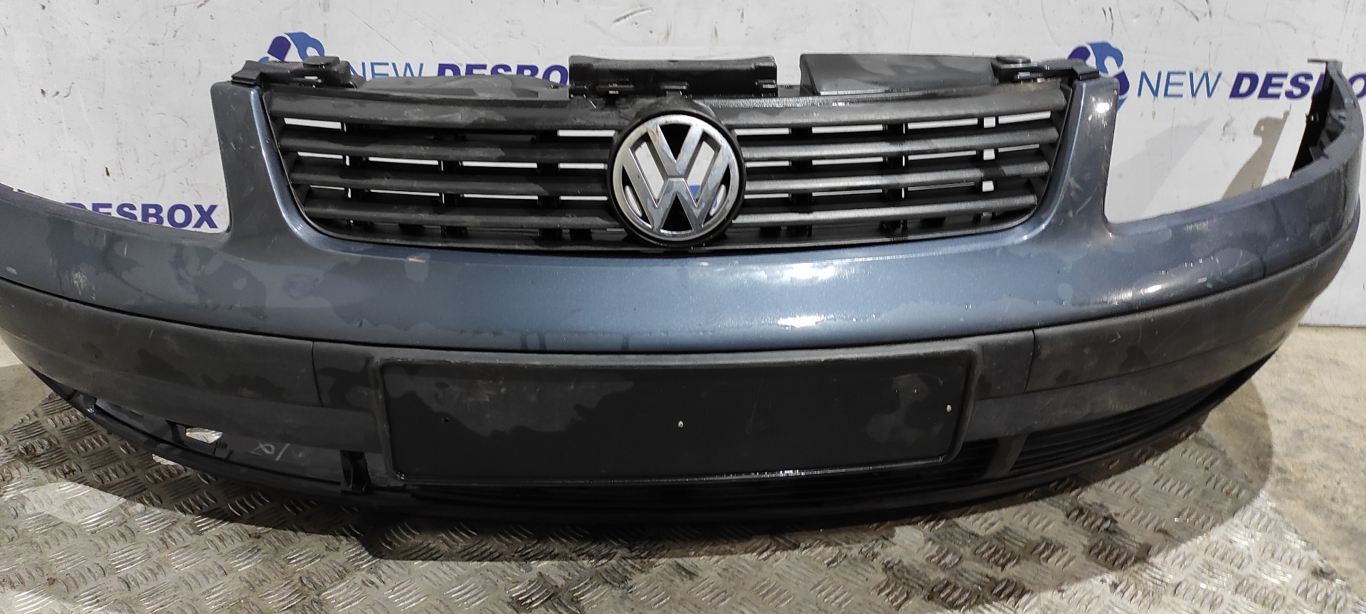 PARAGOLPES DELANTERO VOLKSWAGEN PASSAT BERLINA (3B3) - vista 5