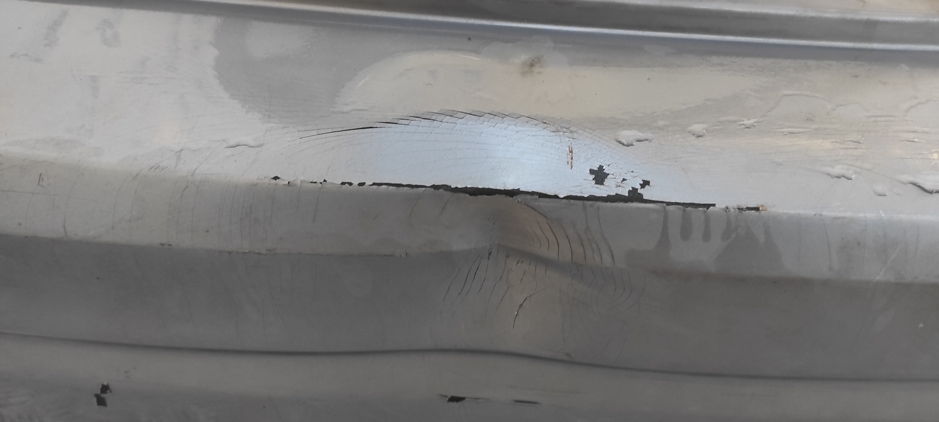 PARAGOLPES TRASERO RENAULT FLUENCE - vista 2