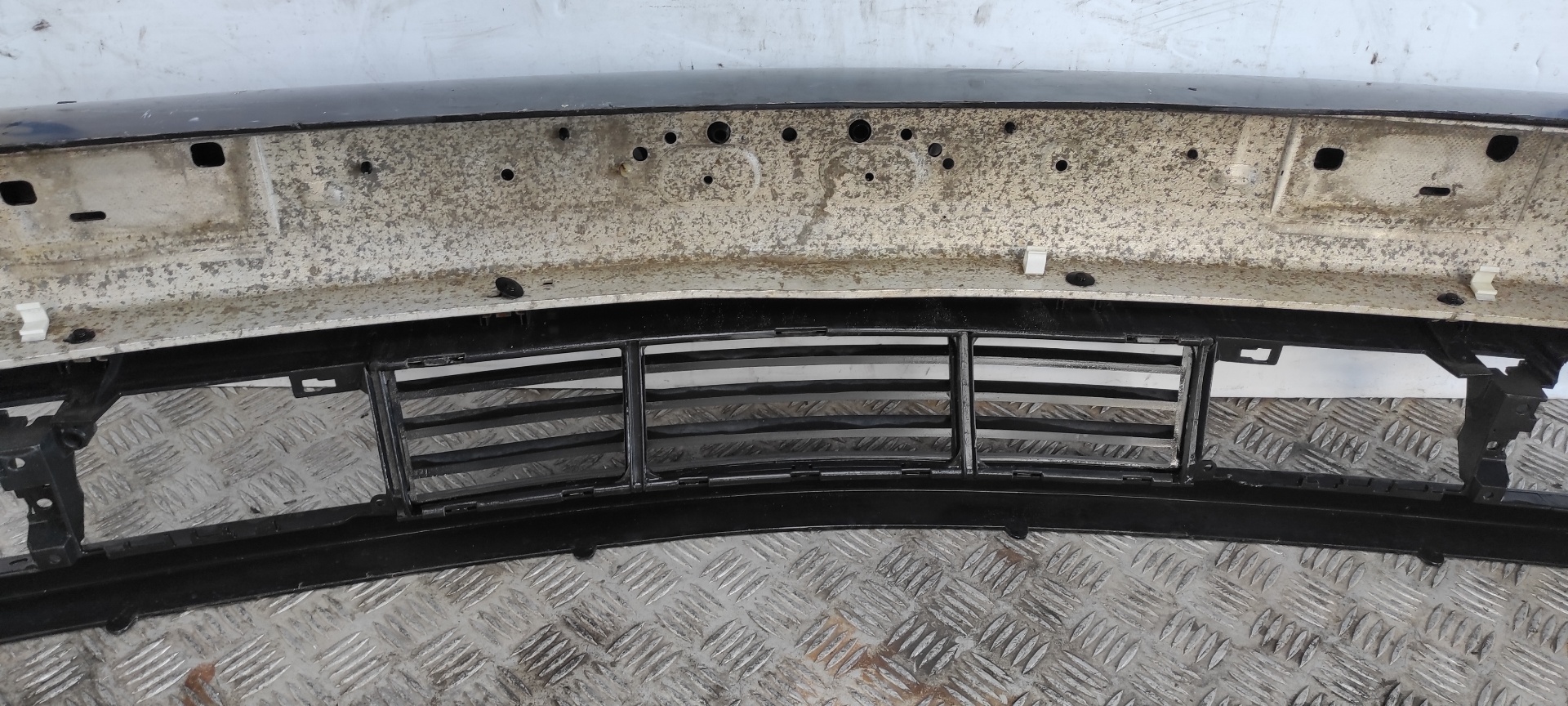 PARAGOLPES DELANTERO BMW SERIE 5 BERLINA (E34) - vista 6